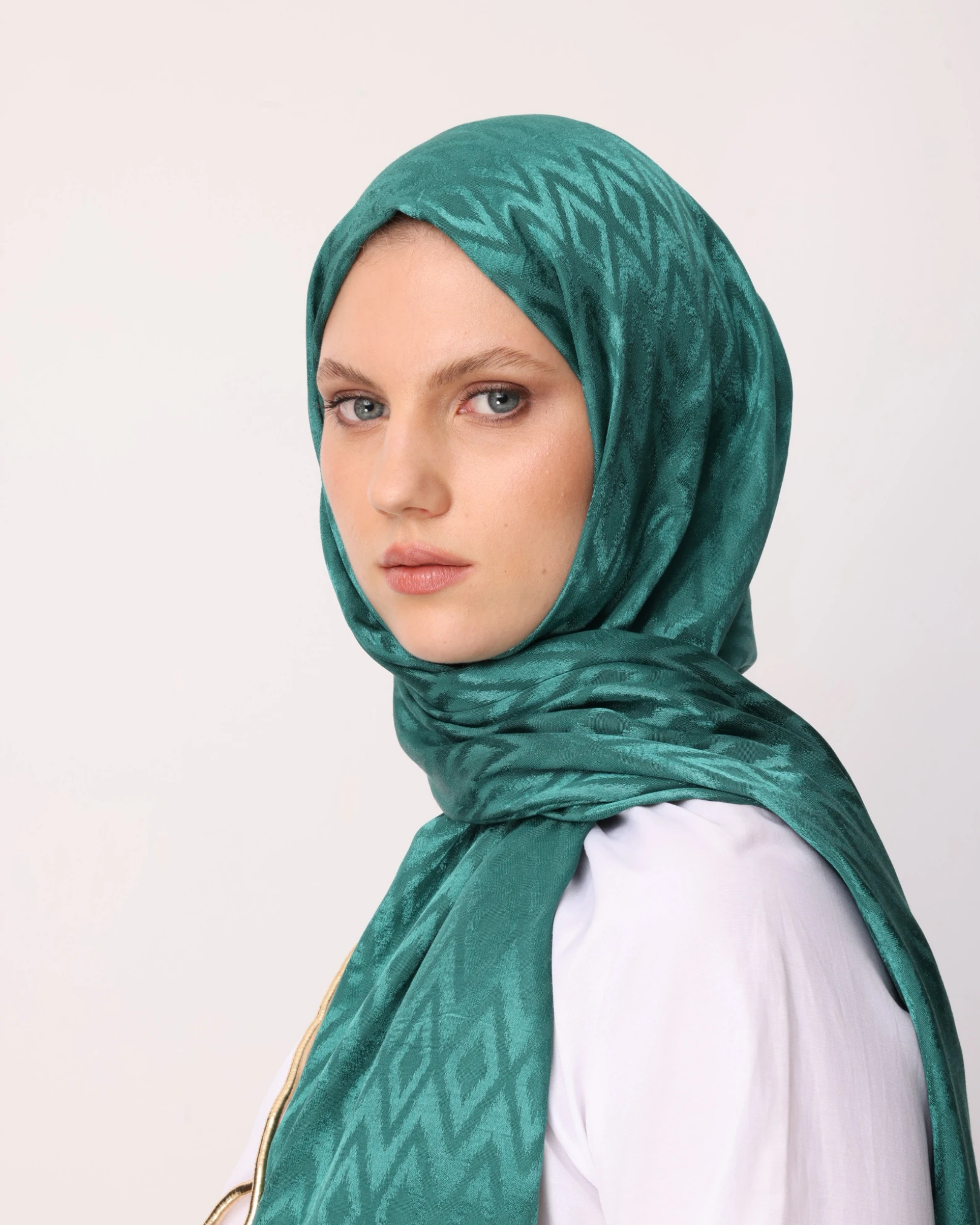 Mint Yeşili Karo Desen Parlak Jakar Şal