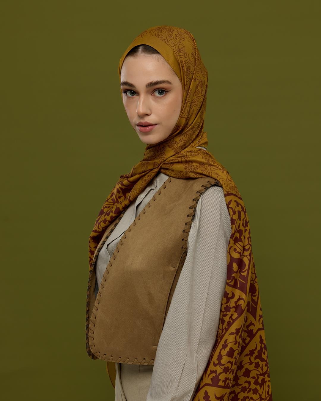 Saf Altın & Tarçın Rüzgarı Saraylı Desen Şal