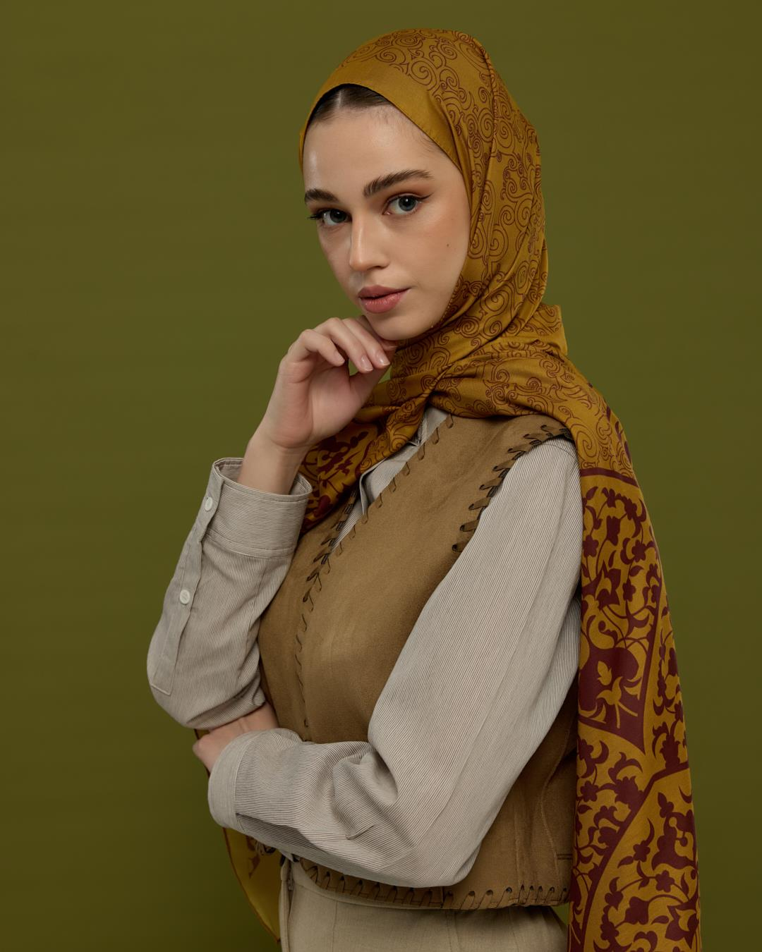 Saf Altın & Tarçın Rüzgarı Saraylı Desen Şal