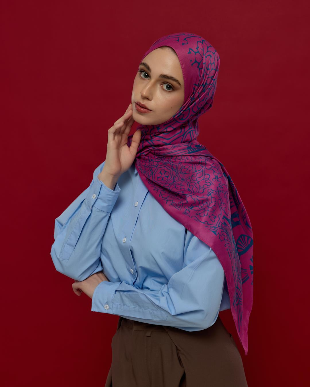 Şakayık Pembesi & Çini Mavisi Harem Rüyası Desen Şal