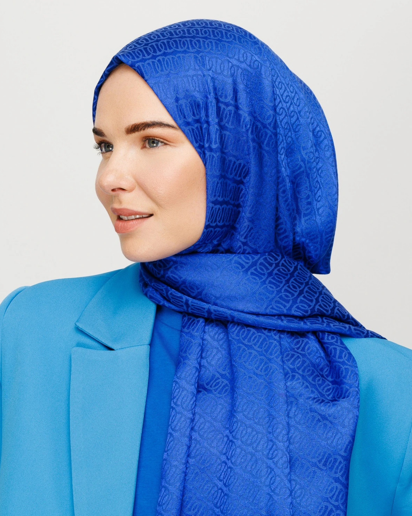 Saks Mavi Forever Desen Parlak Jakar Şal