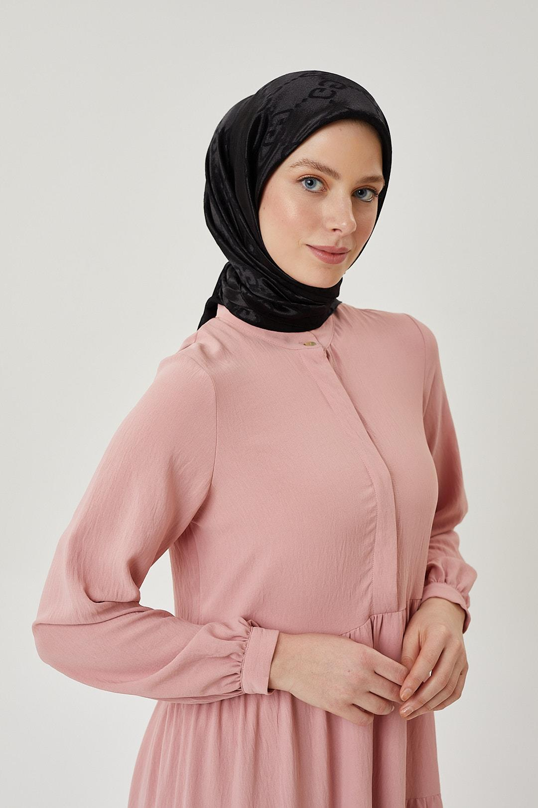 Siyah G Desen Parlak Eşarp