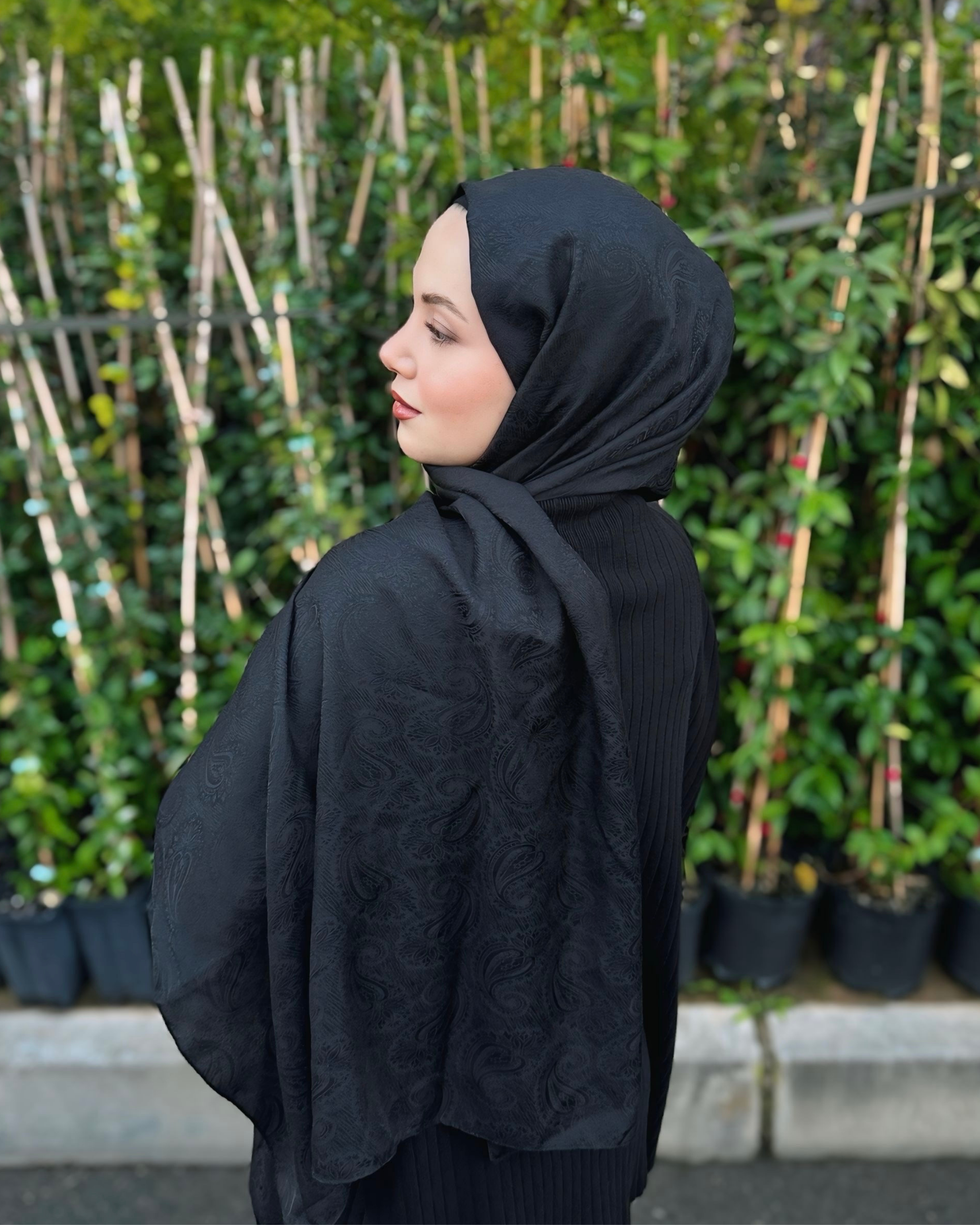 Siyah Rumi Desen Jakar Şal