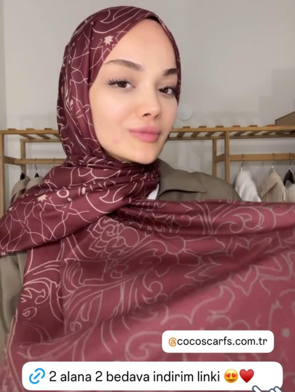 Şule'nin Tarçın Kabuk & İnci Taşı Efsunlu Desen Şal Tercihi