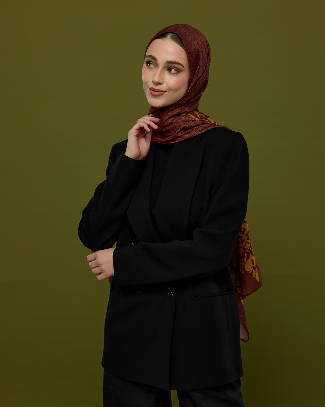 Tarçın Rüzgarı & Saf Altın Saraylı Desen Şal