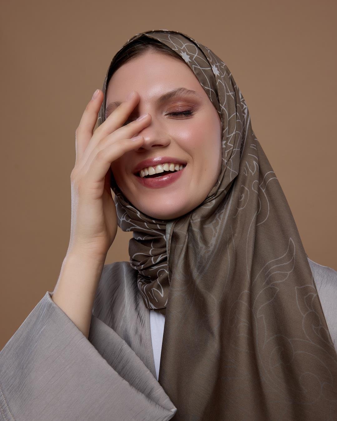 Toprak & Krem Fısıltı Efsunlu Desen Şal