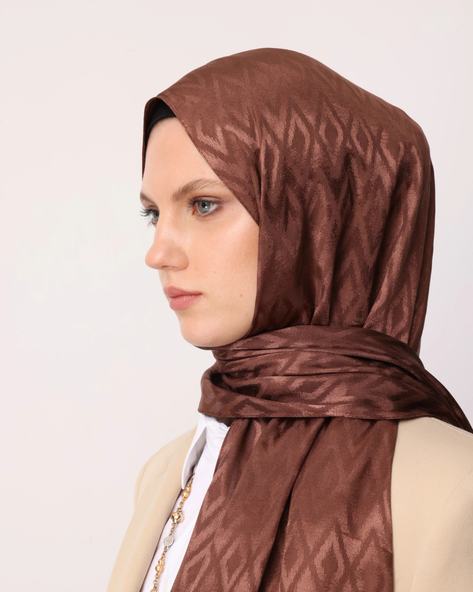 Yalı Karo Desen Parlak Jakar Şal