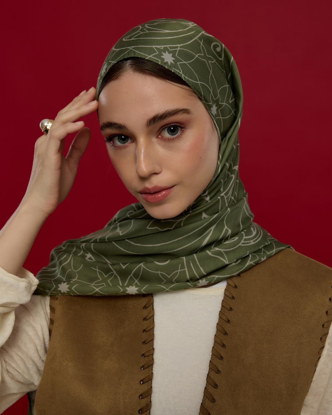 Zeytin Yeşili & Badem Kremi Efsunlu Desen Şal