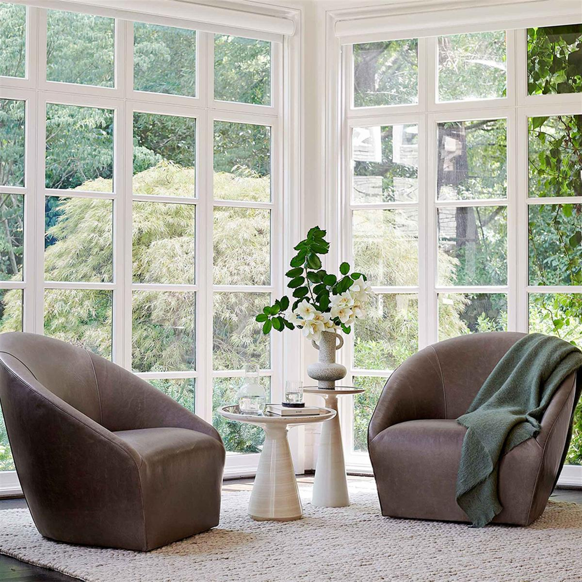 Addie Yan Sehpa - White