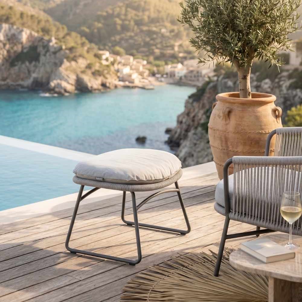 Dedon Kida Shade Touch Footstool
