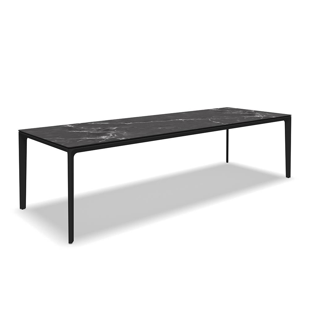 Gloster Carver Meteor Dining Table
