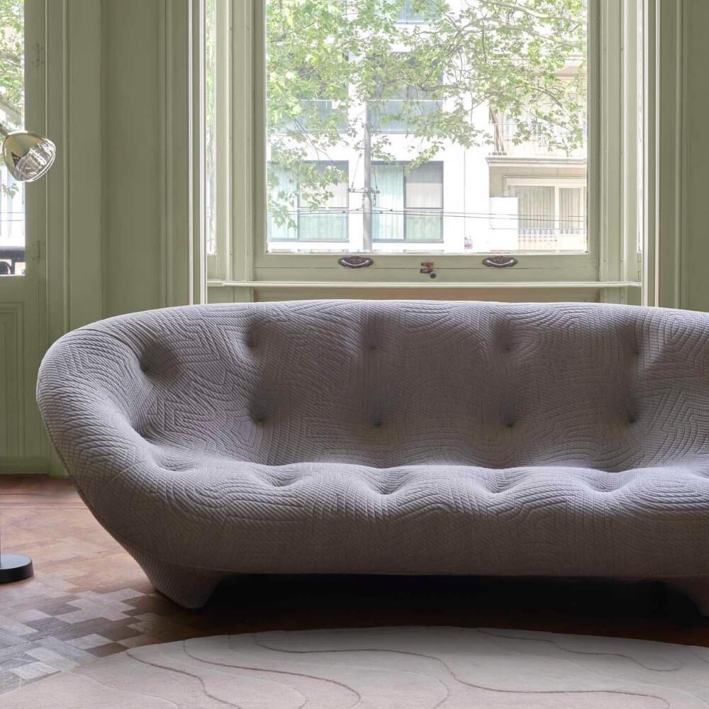 Ploum Large Yüksek Sırtlı Kanepe-Kumaş Appa Ulster (Grade I)