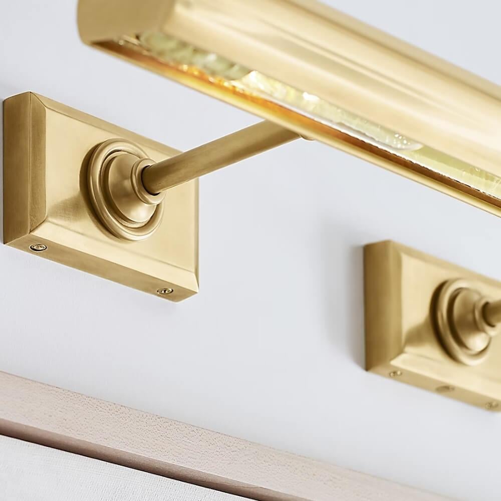 Visual Comfort & Co. Cabinet Makers Antique Brass Tablo Aydınlatması