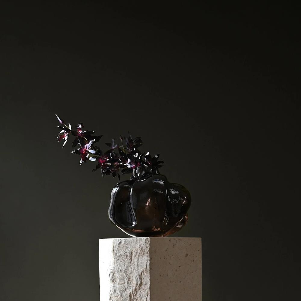 Wabi Vazo - Medium - Smoked Forest