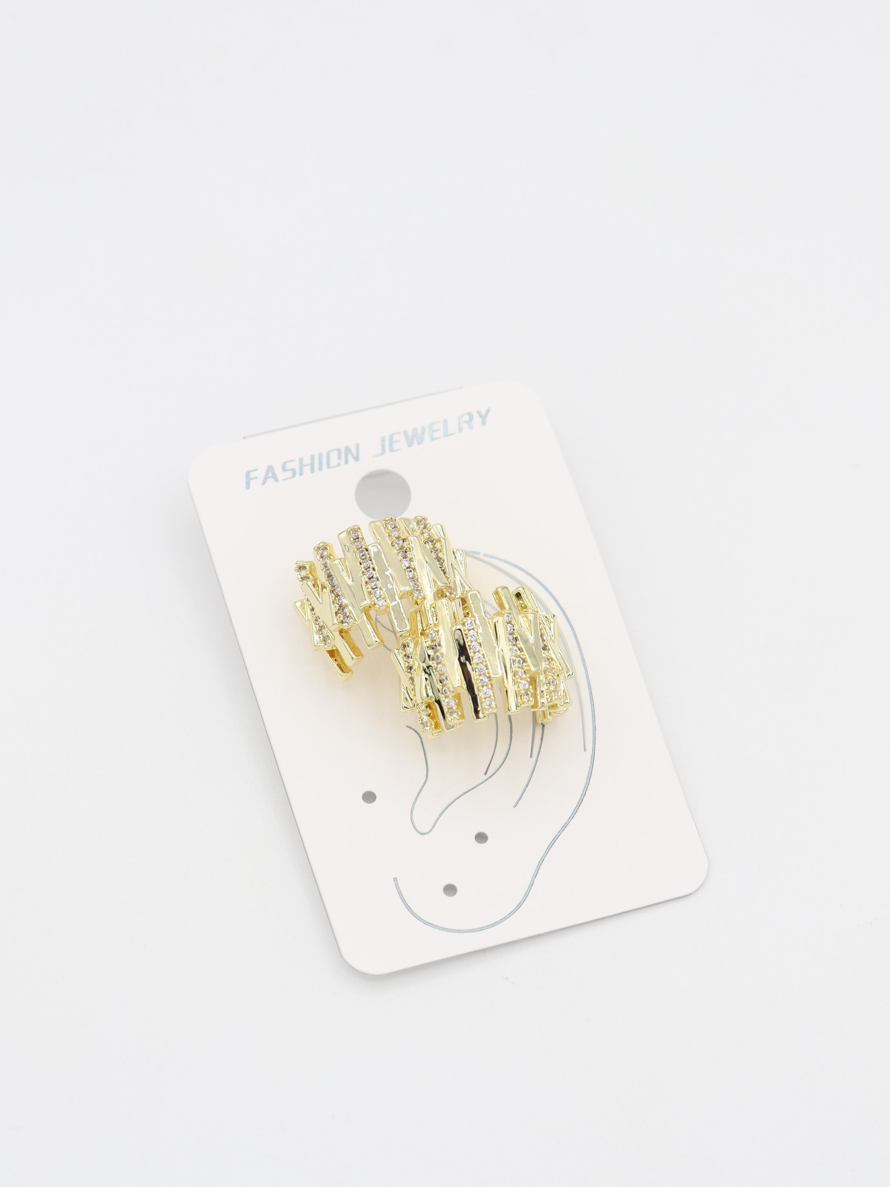 EARCUFF
