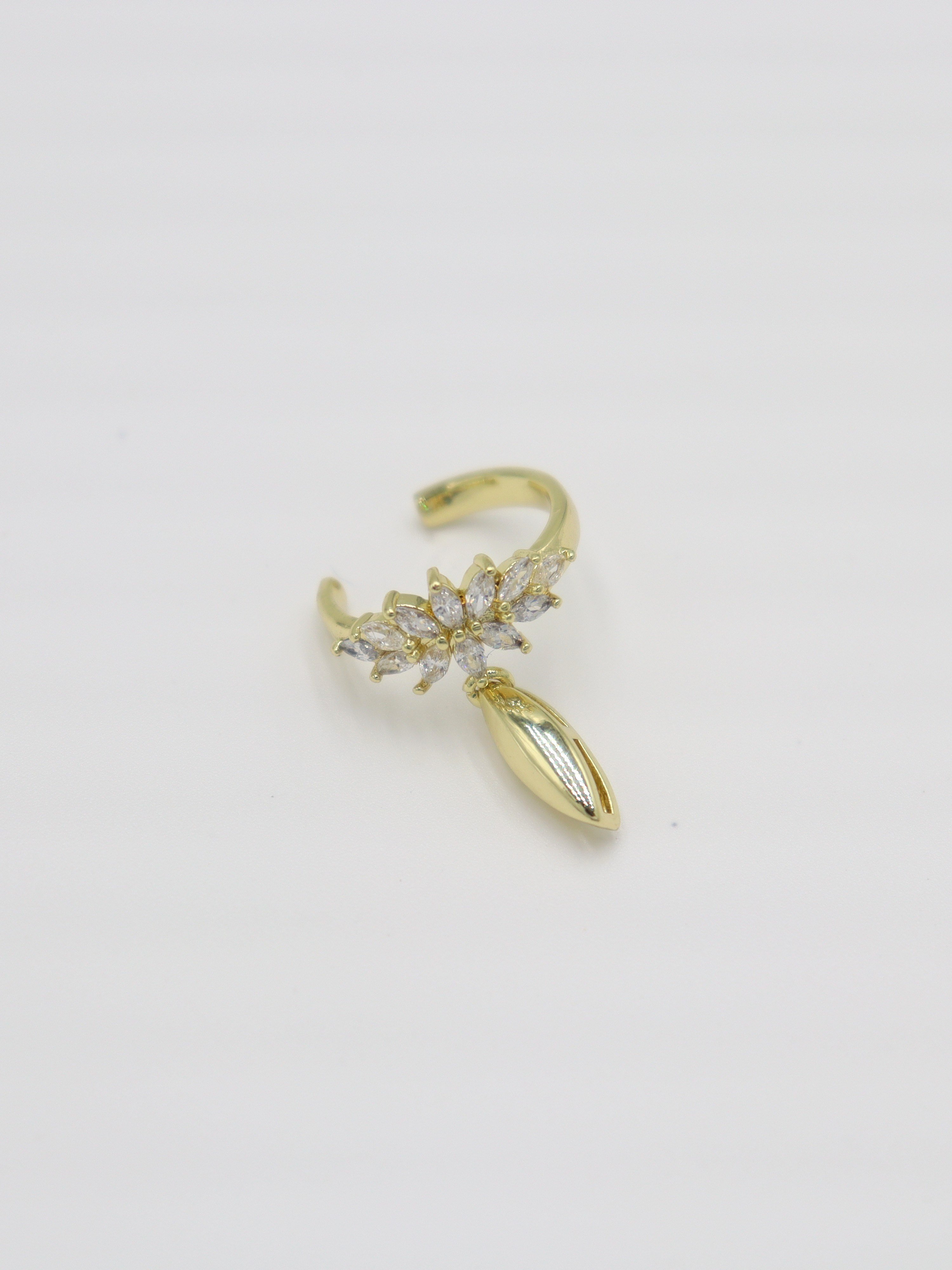 EARCUFF