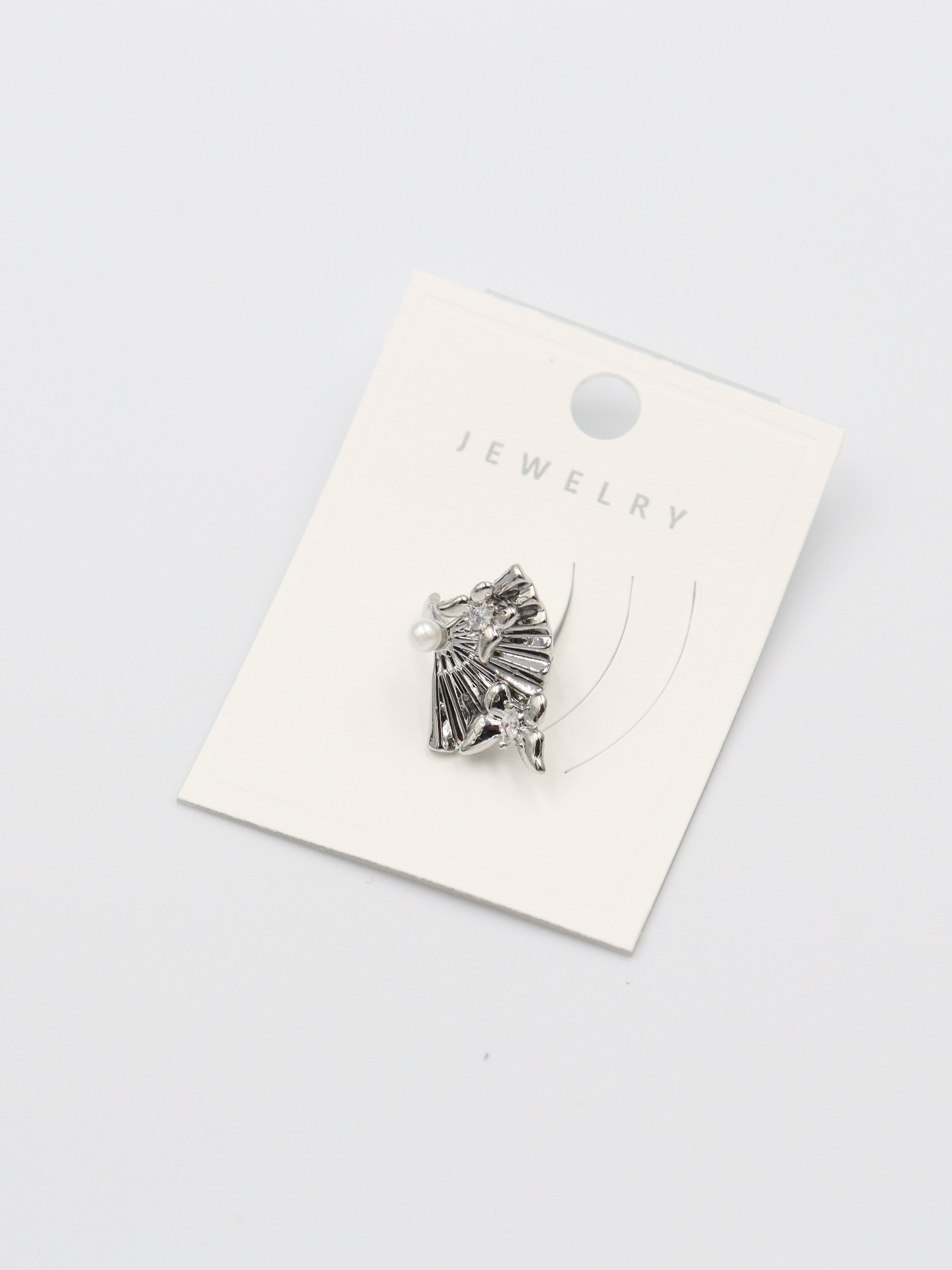 EARCUFF