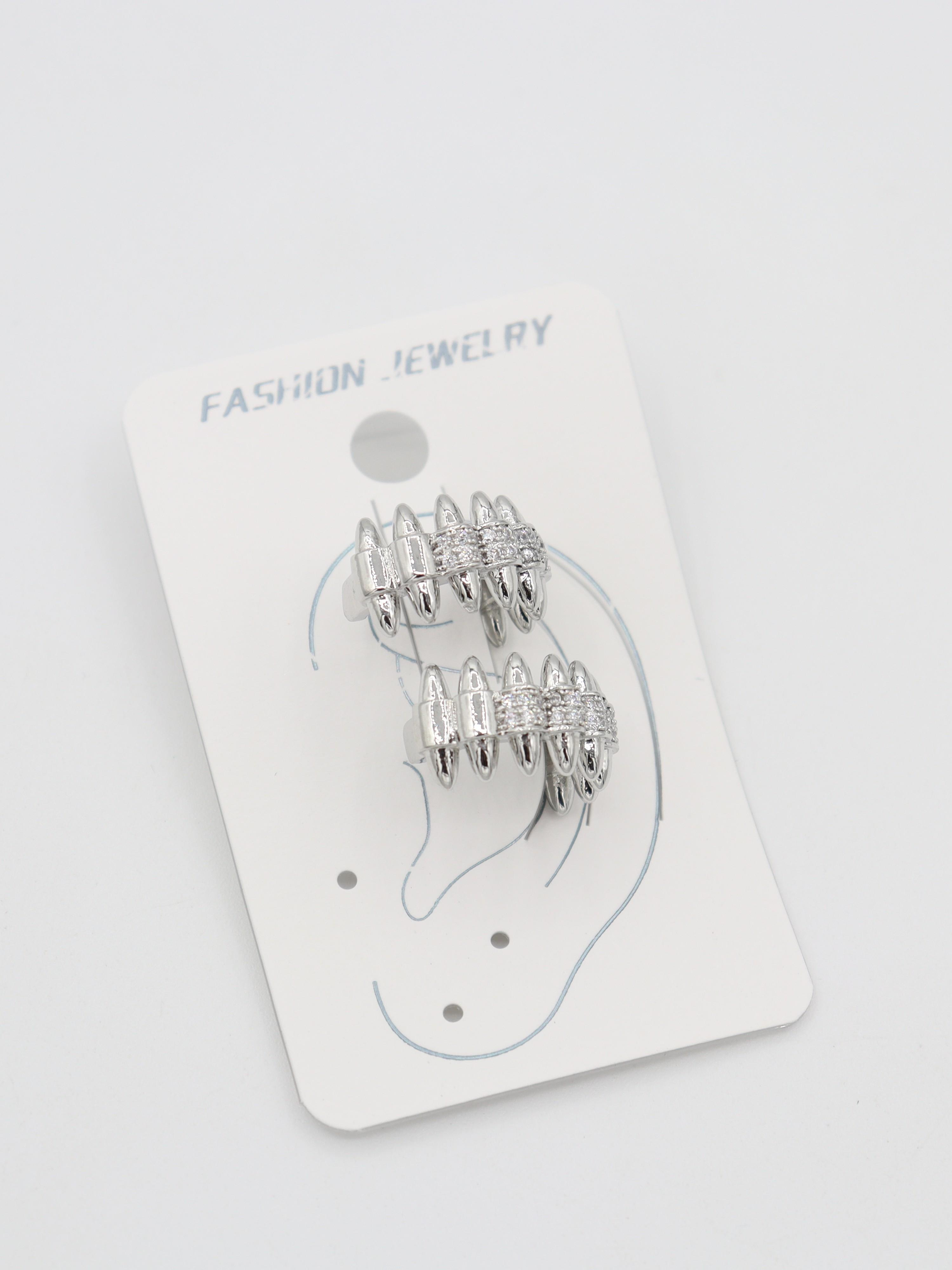 EARCUFF