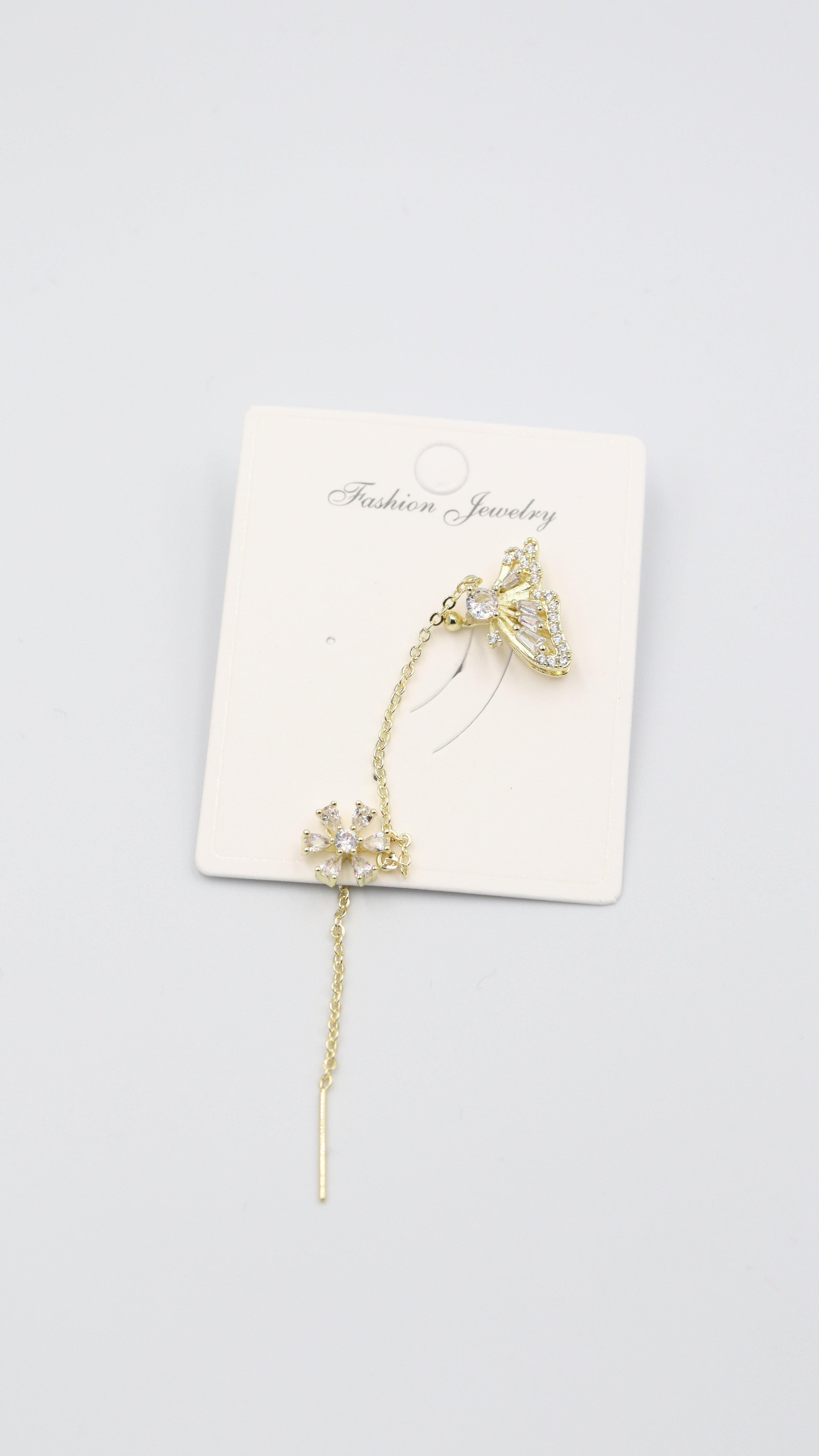 EARCUFF