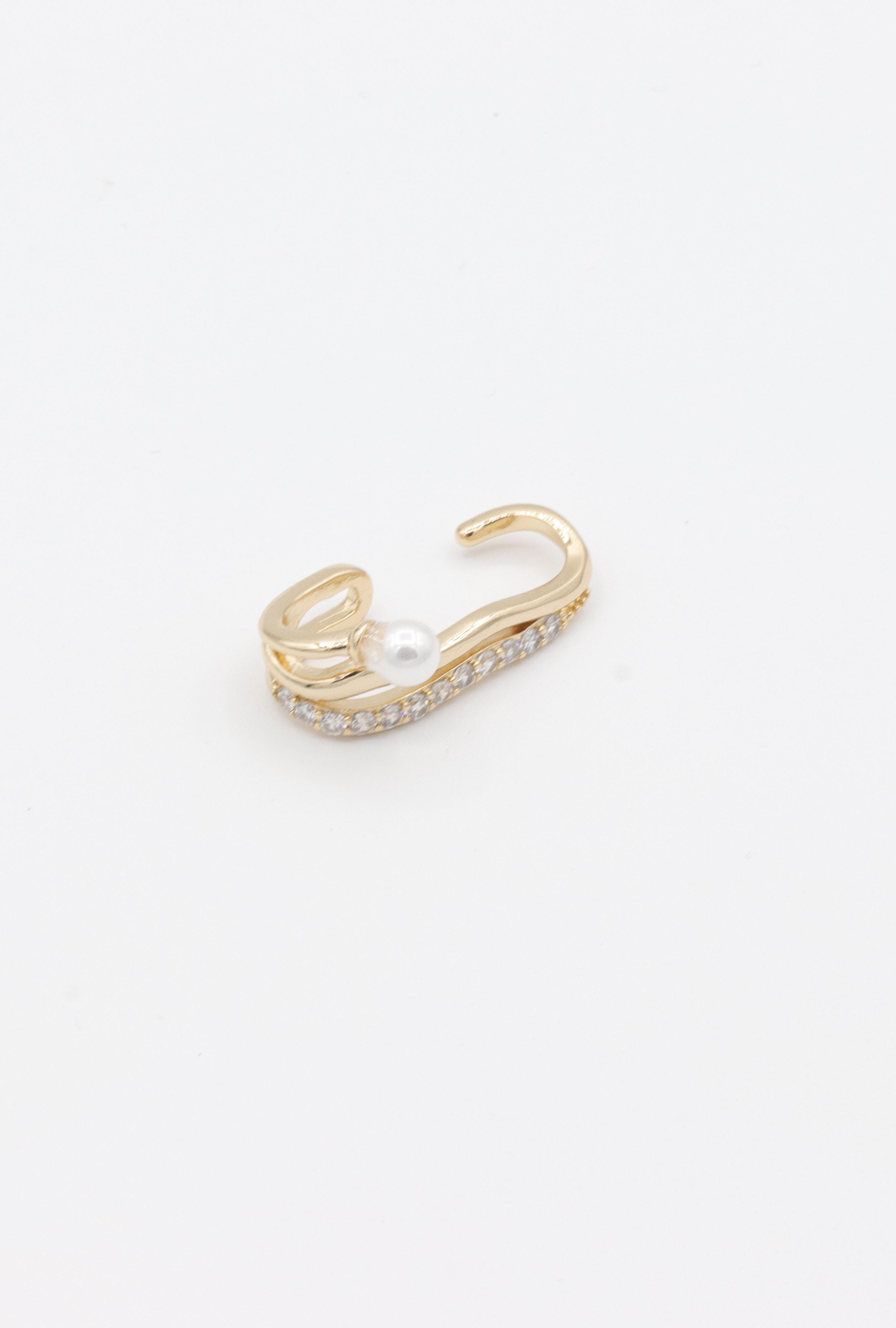 EARCUFF