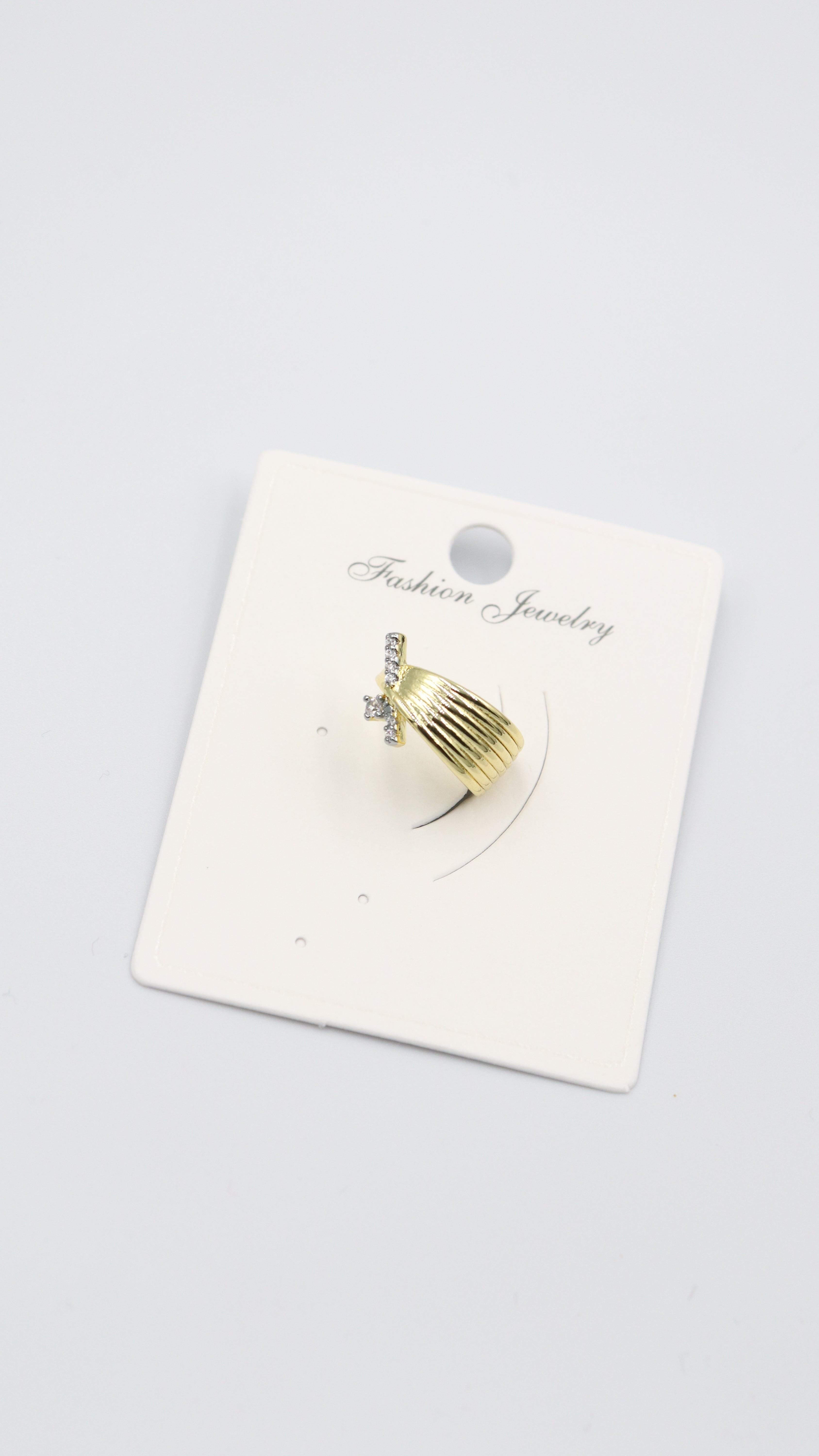 EARCUFF