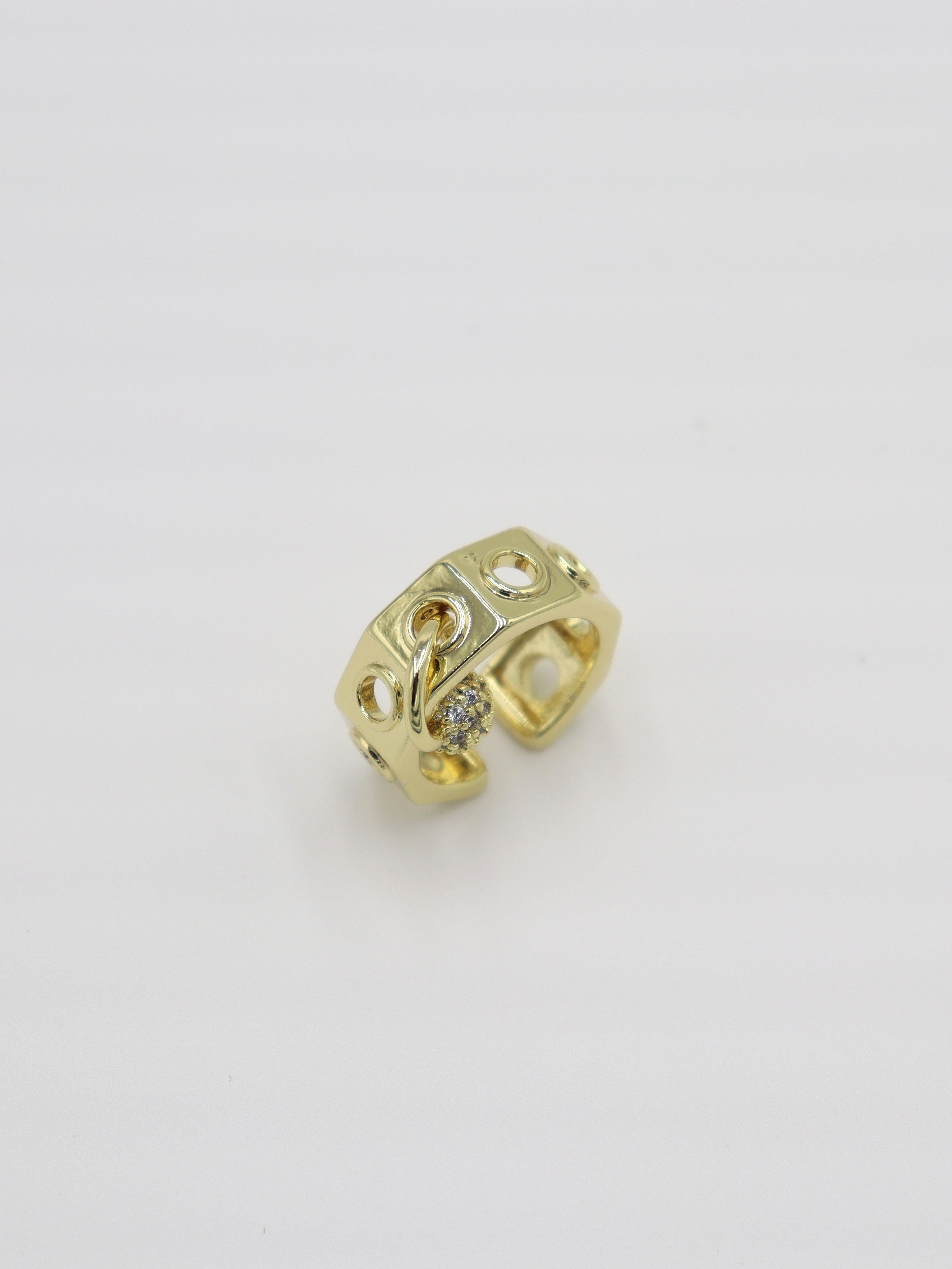 EARCUFF