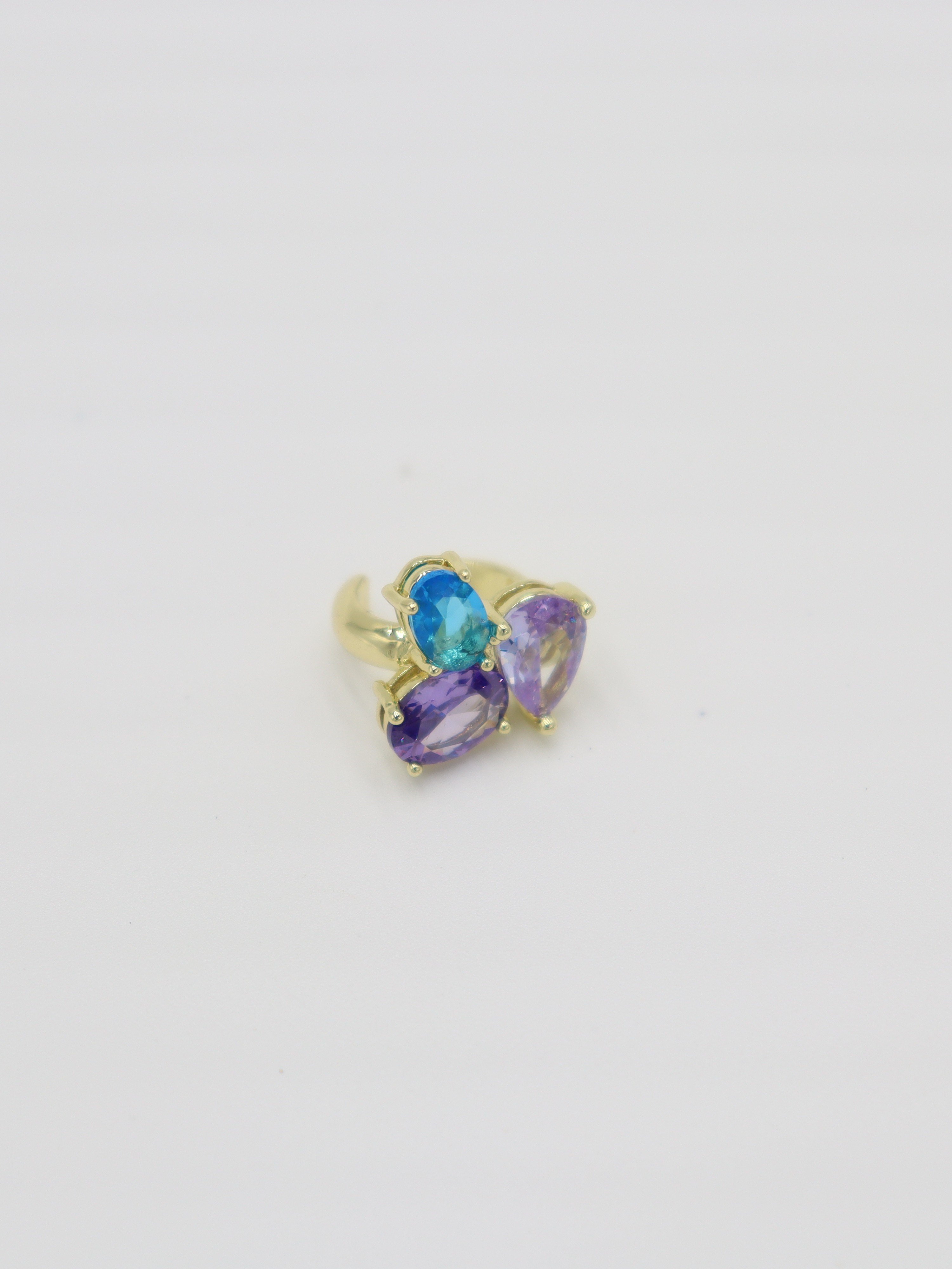 EARCUFF