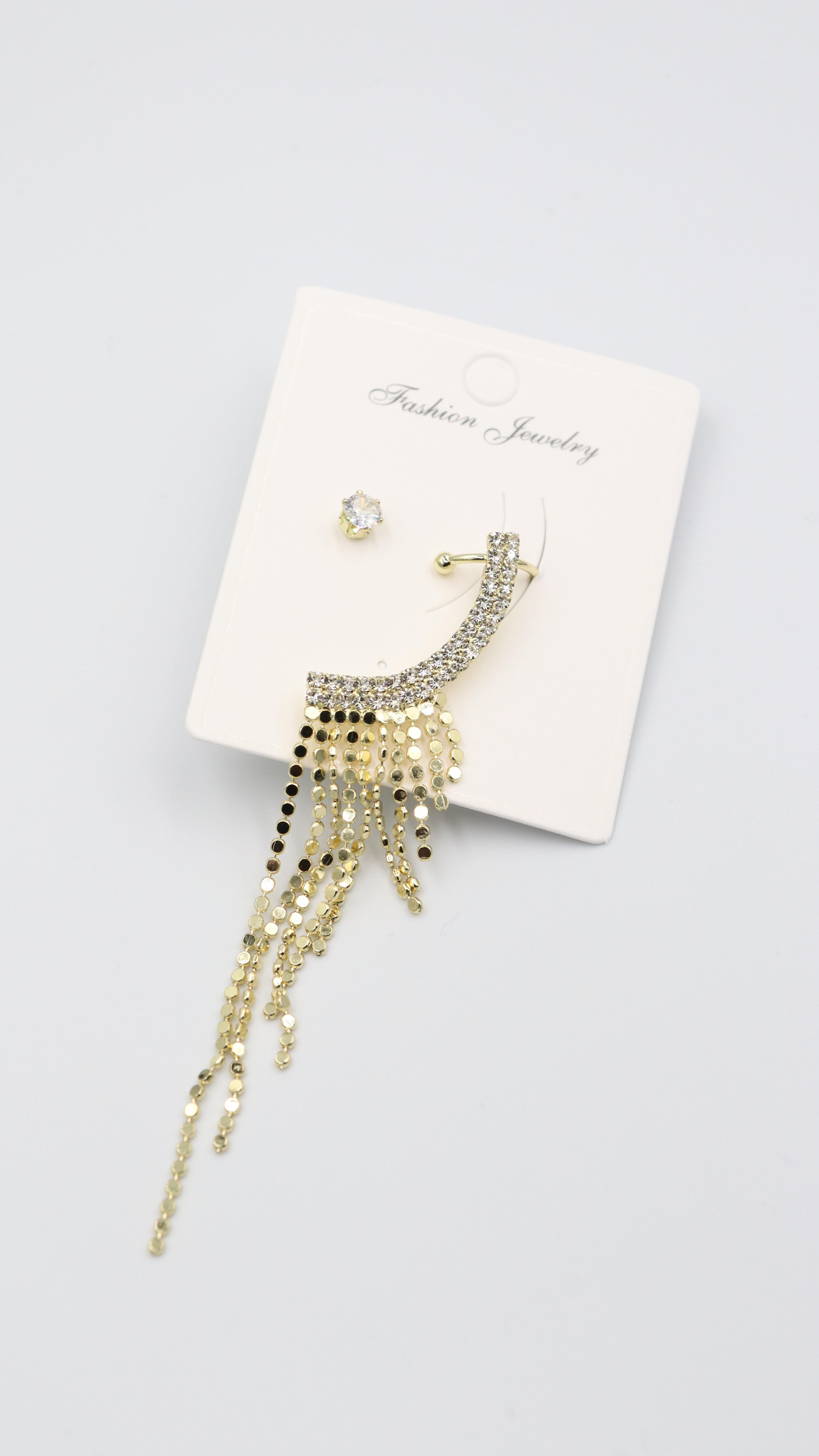 EARCUFF