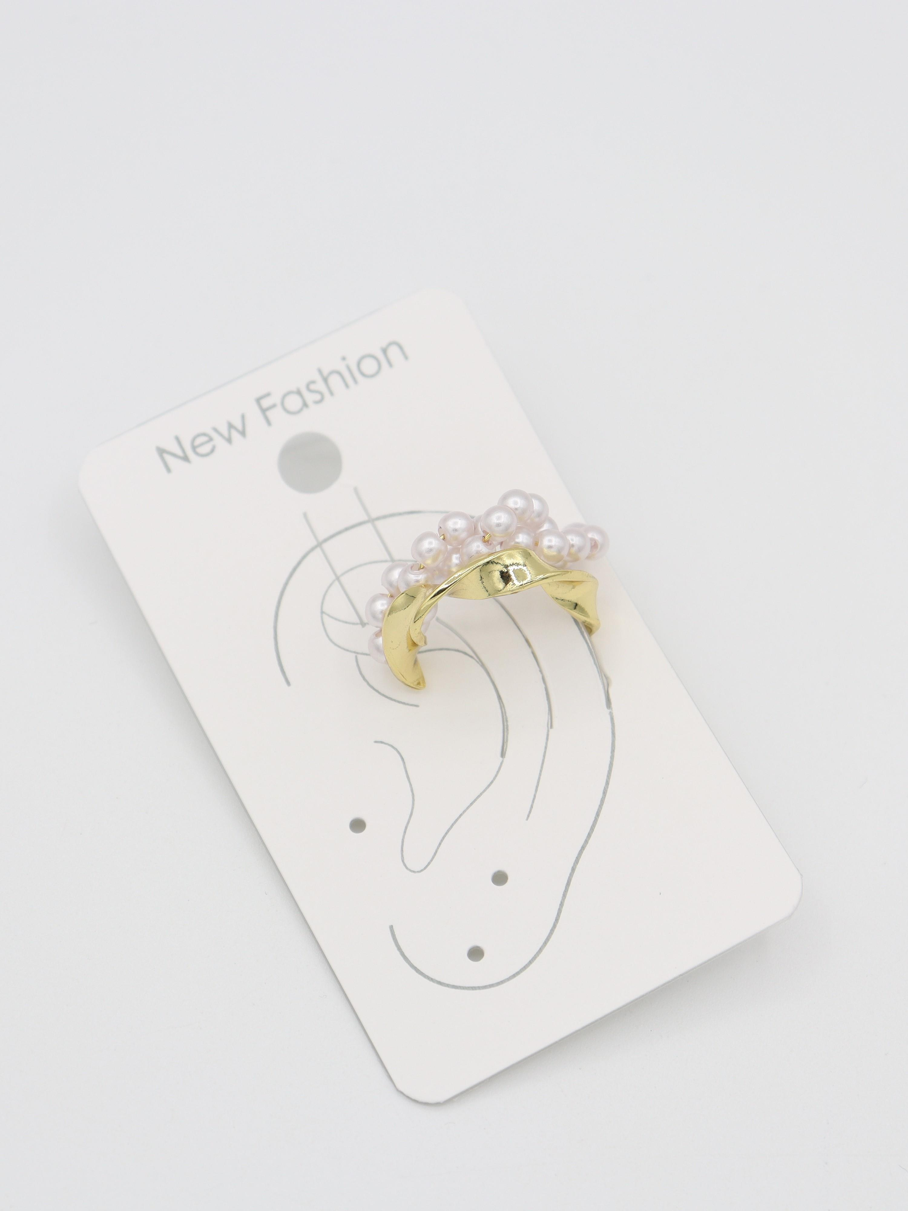 EARCUFF