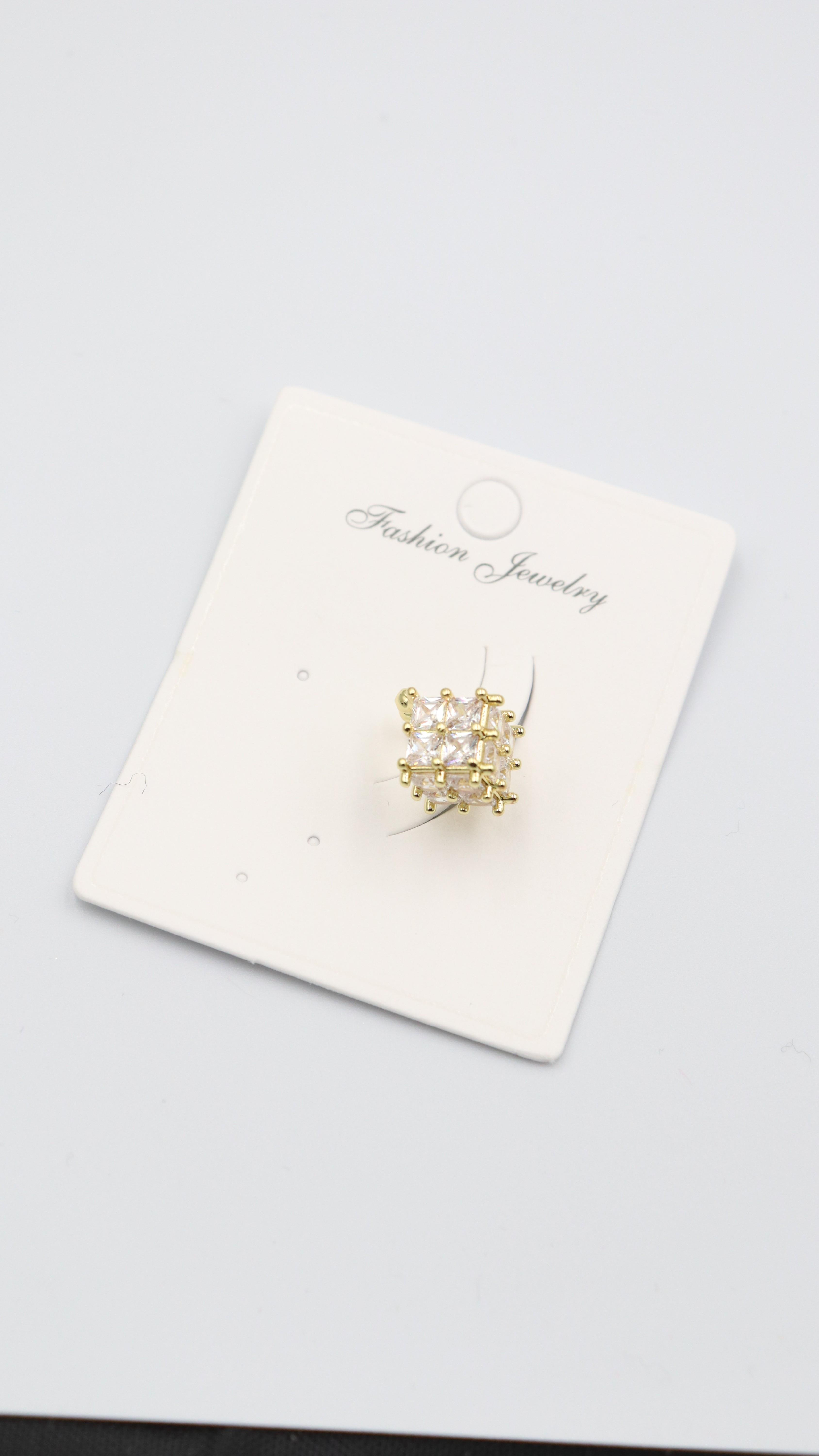 EARCUFF