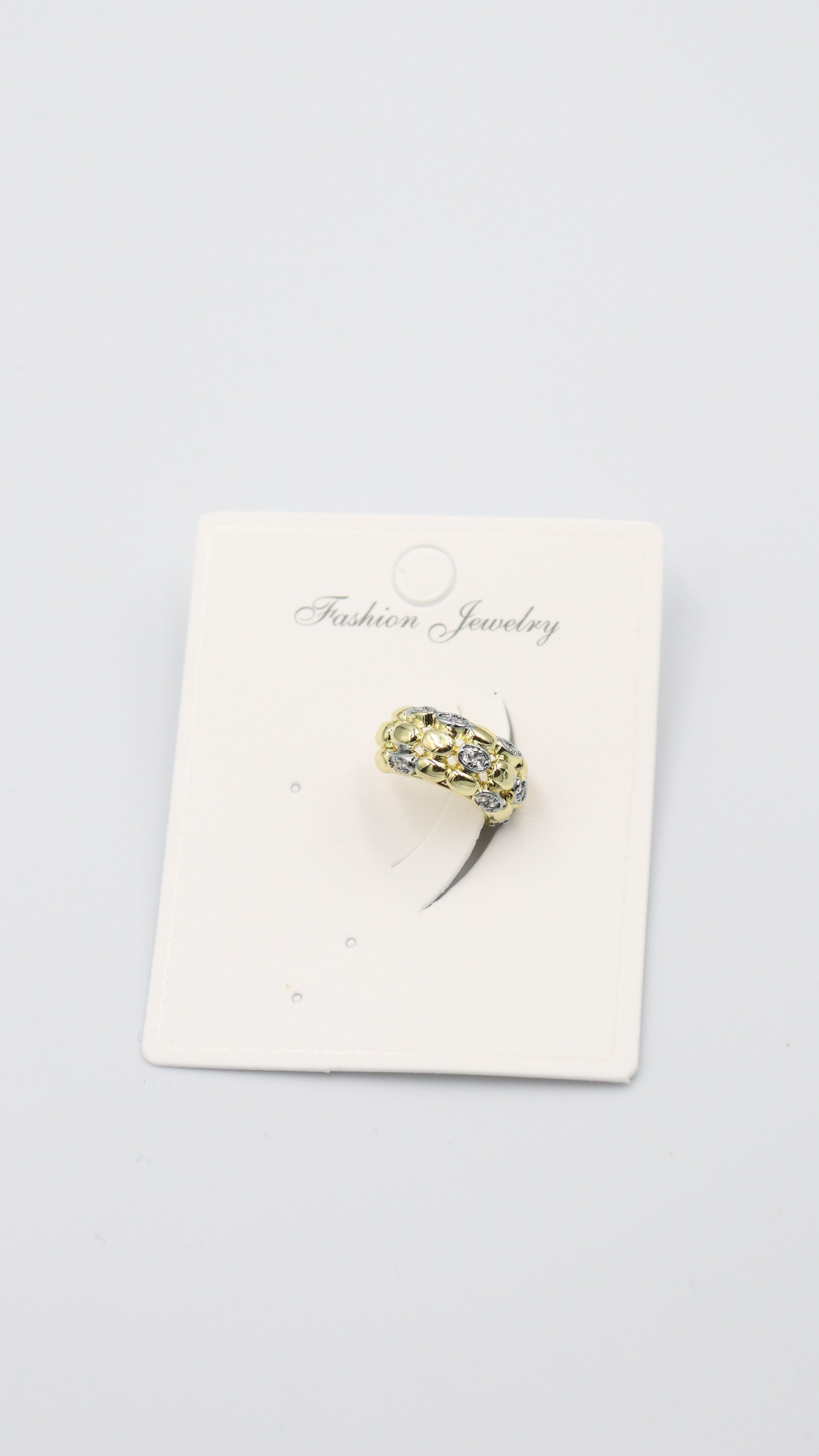 EARCUFF