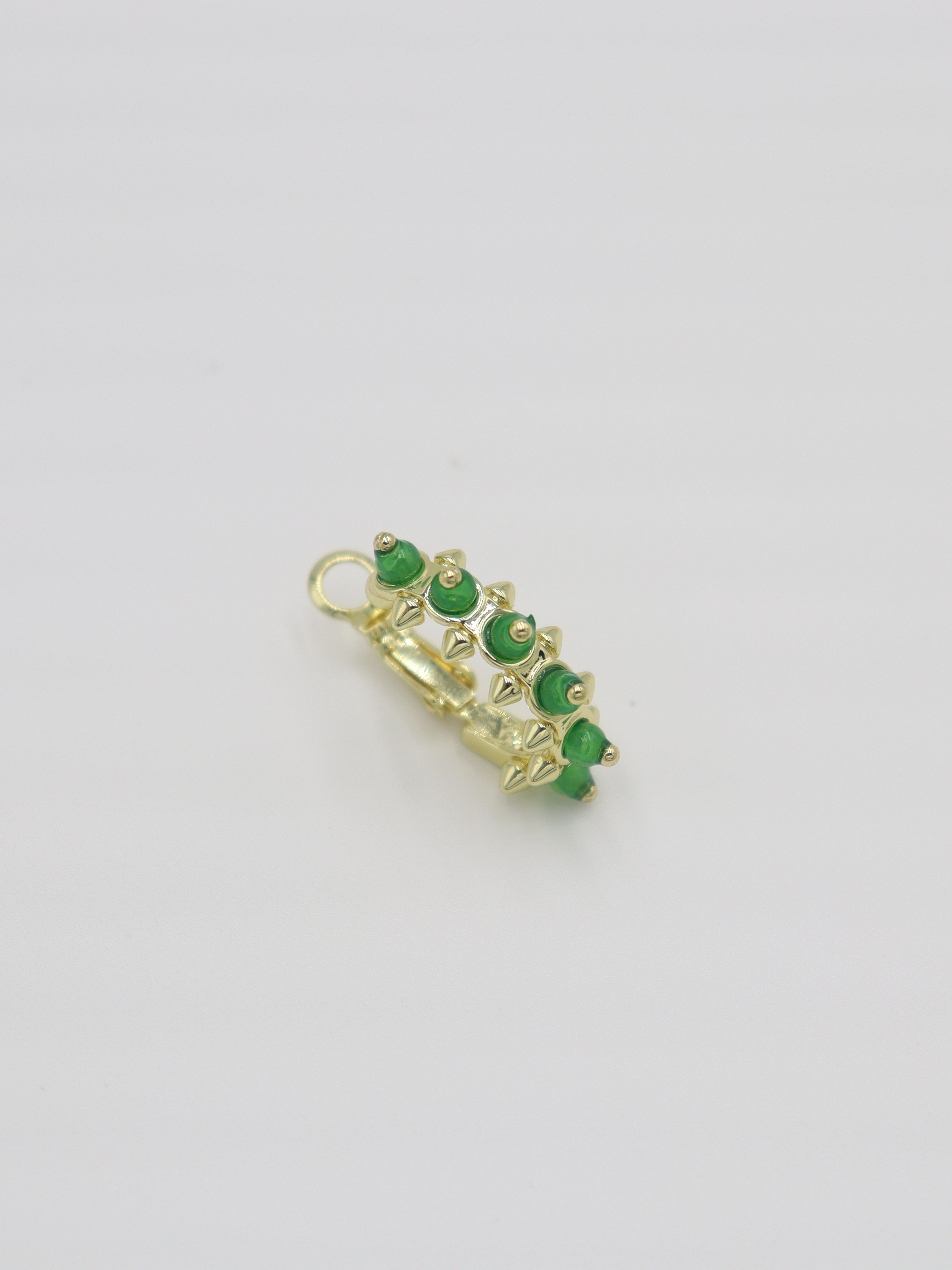 EARCUFF