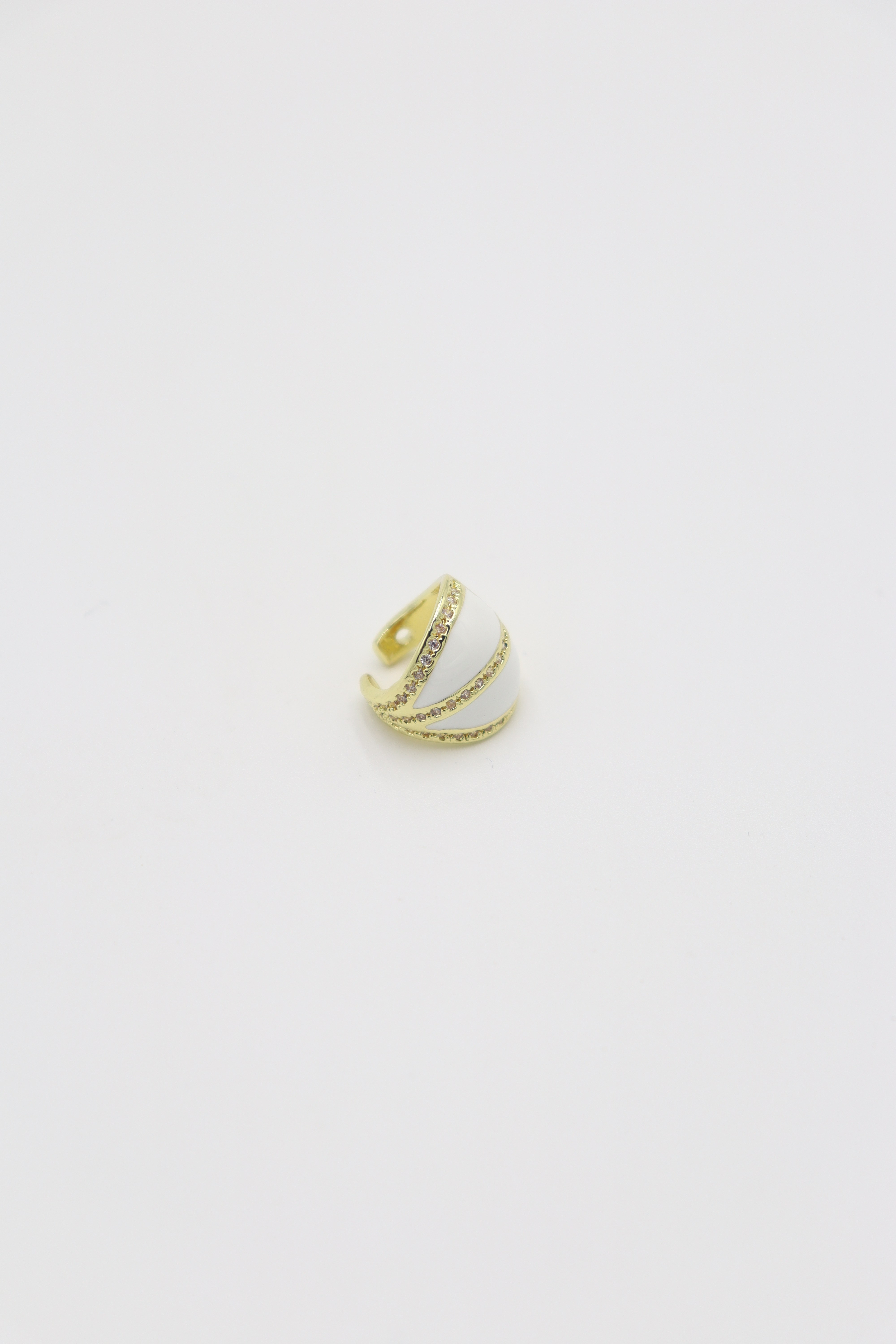 EARCUFF