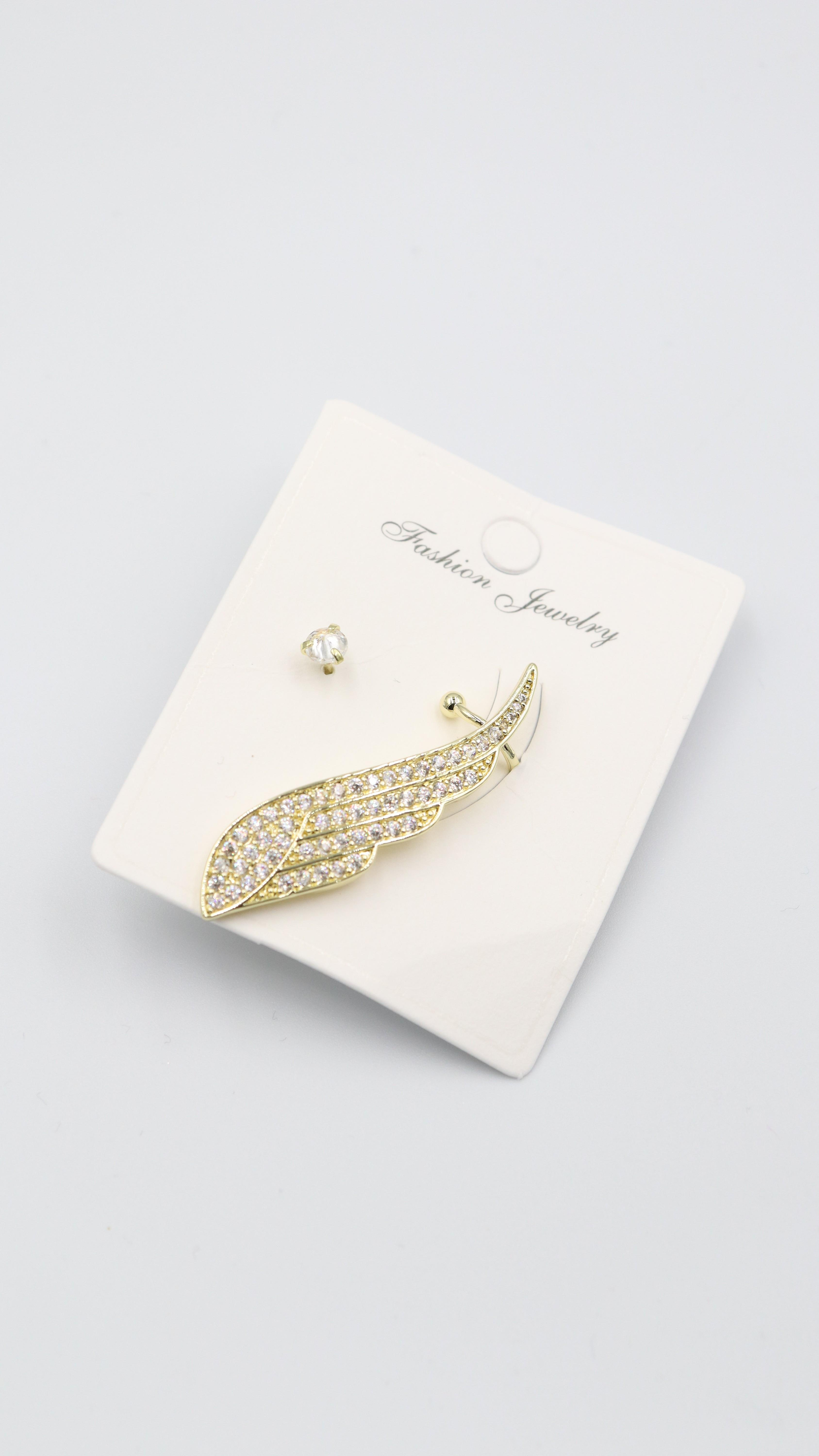 EARCUFF