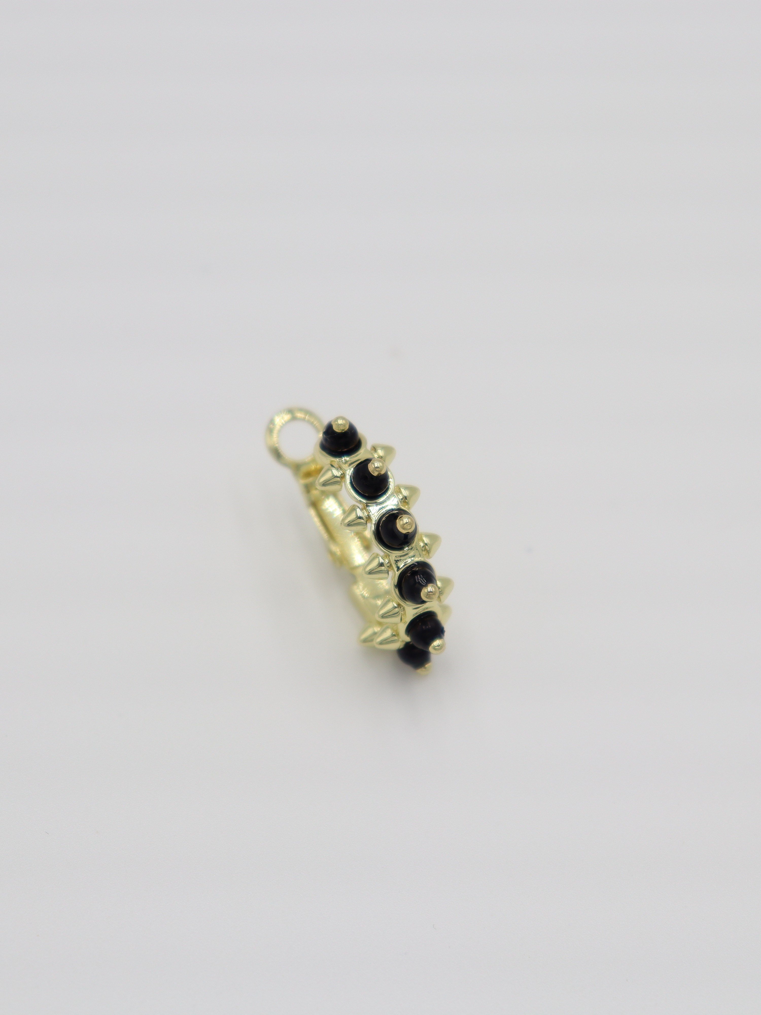 EARCUFF