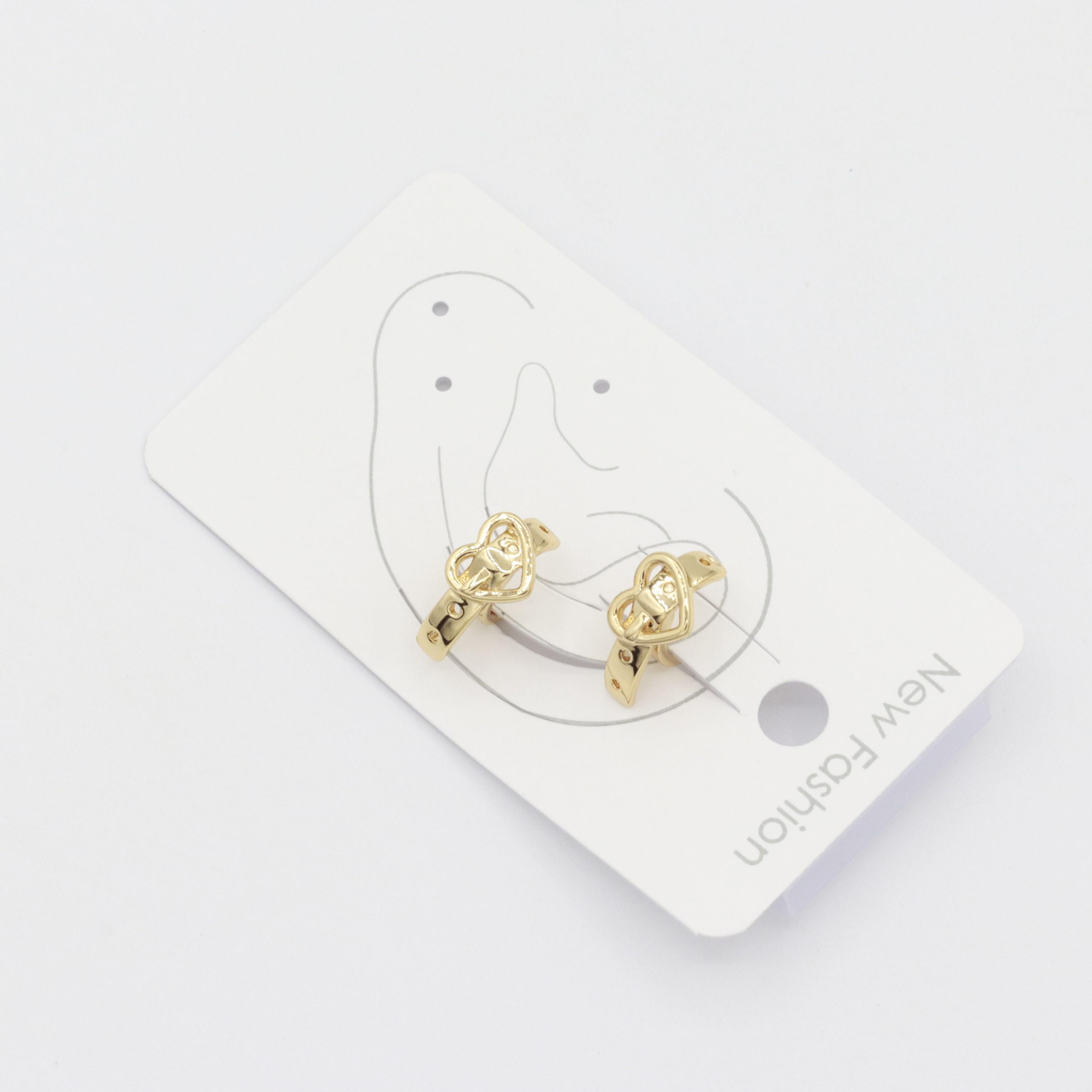 EARCUFF