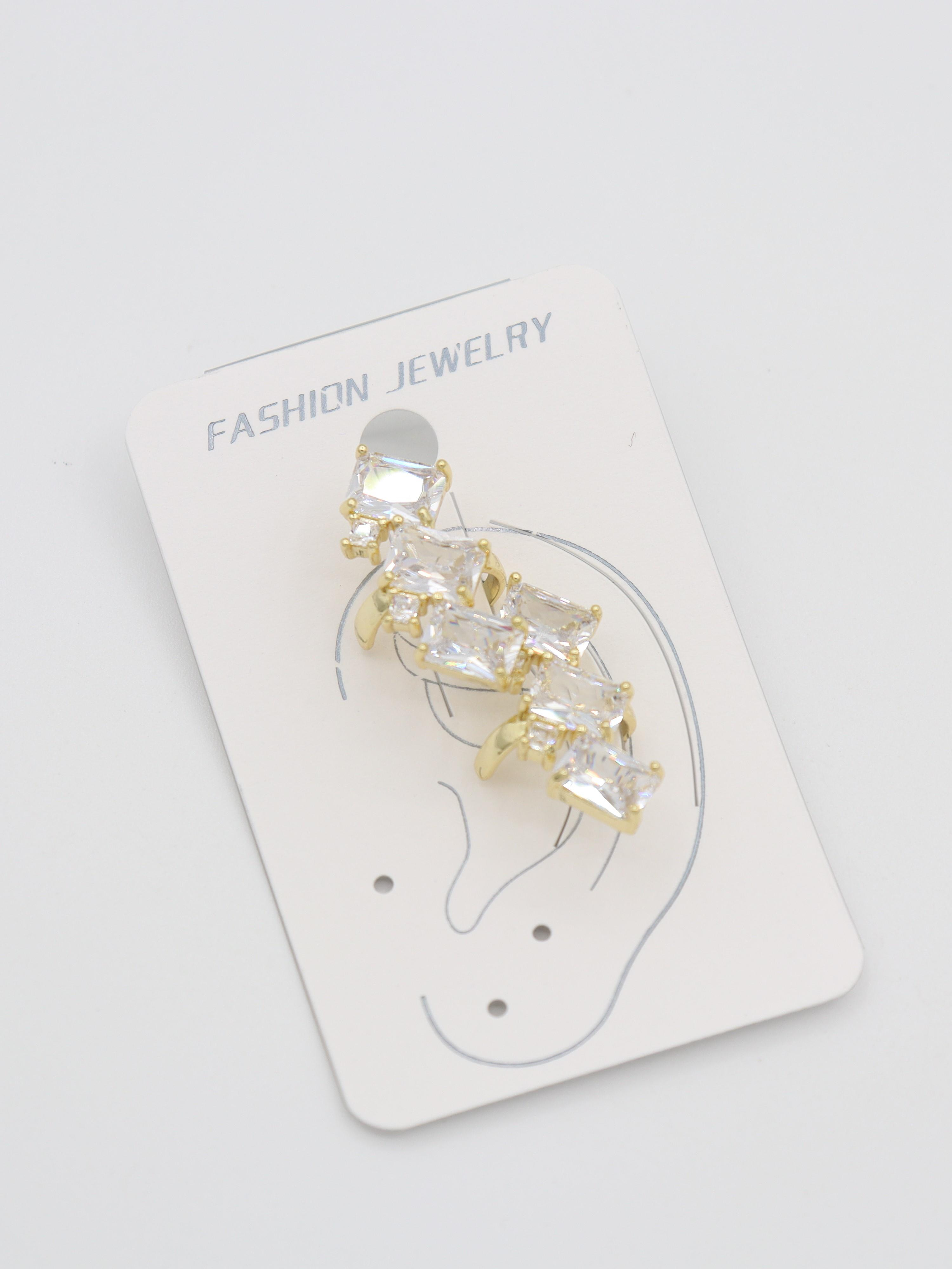 EARCUFF