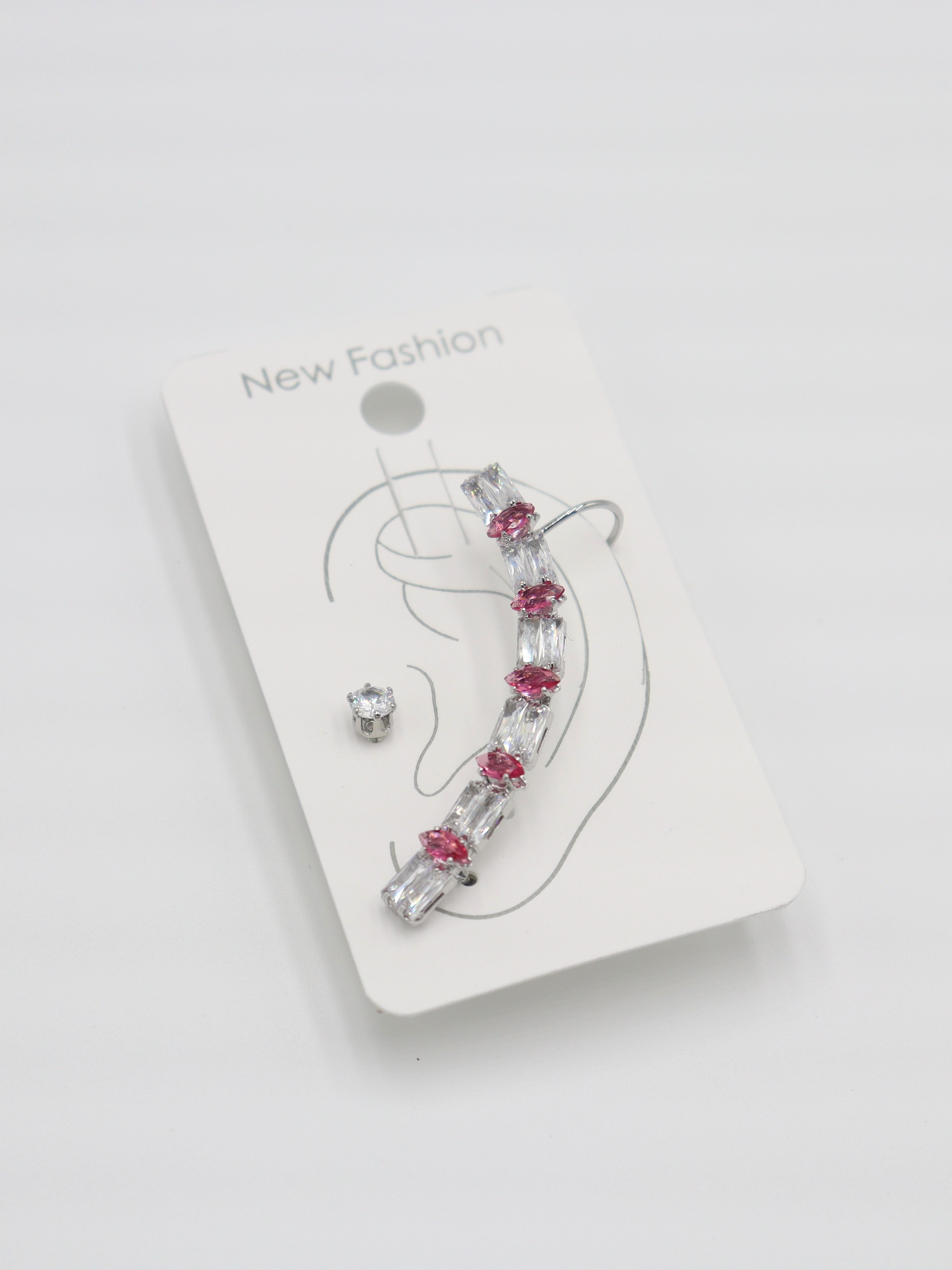 EARCUFF