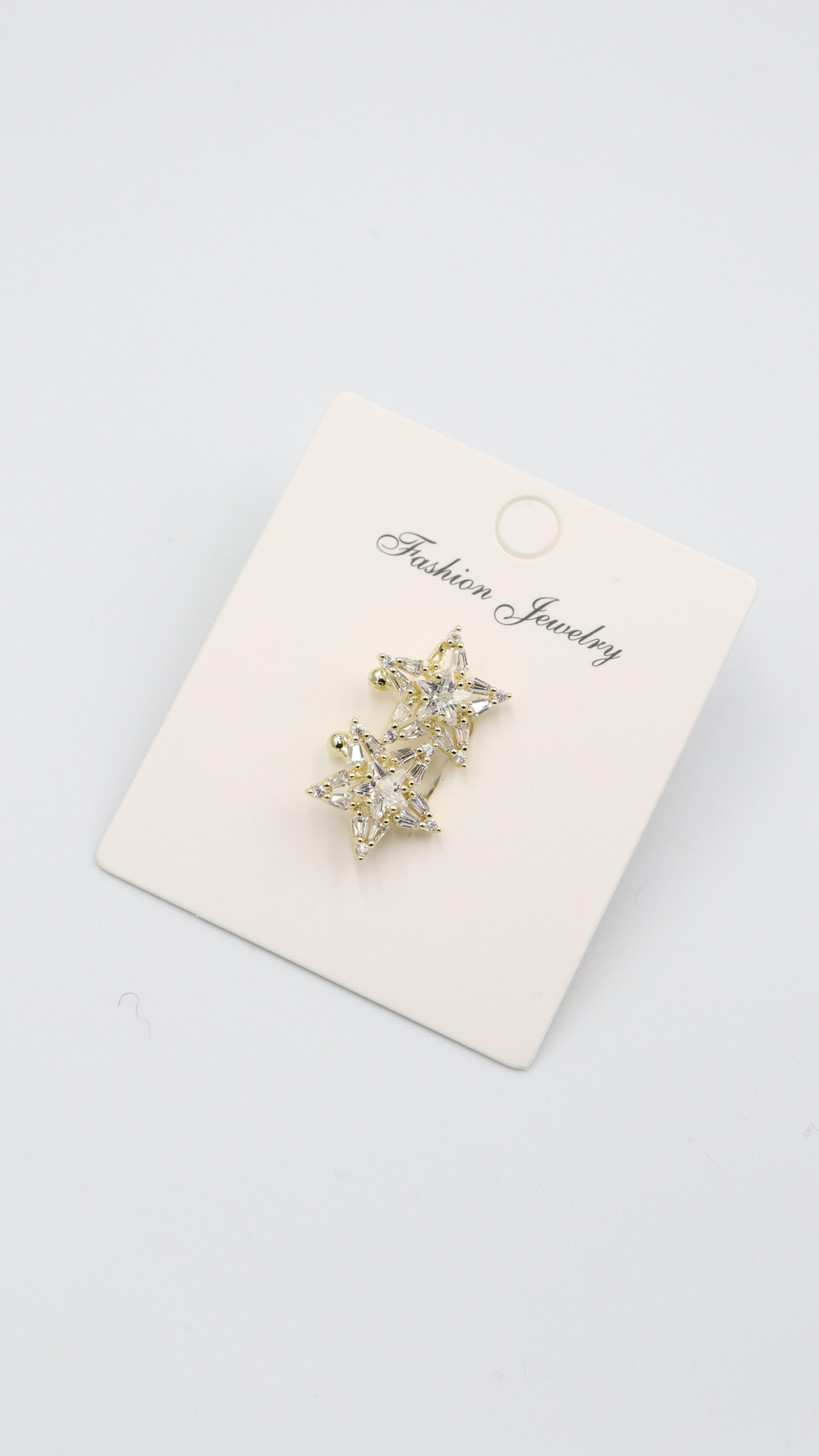 EARCUFF