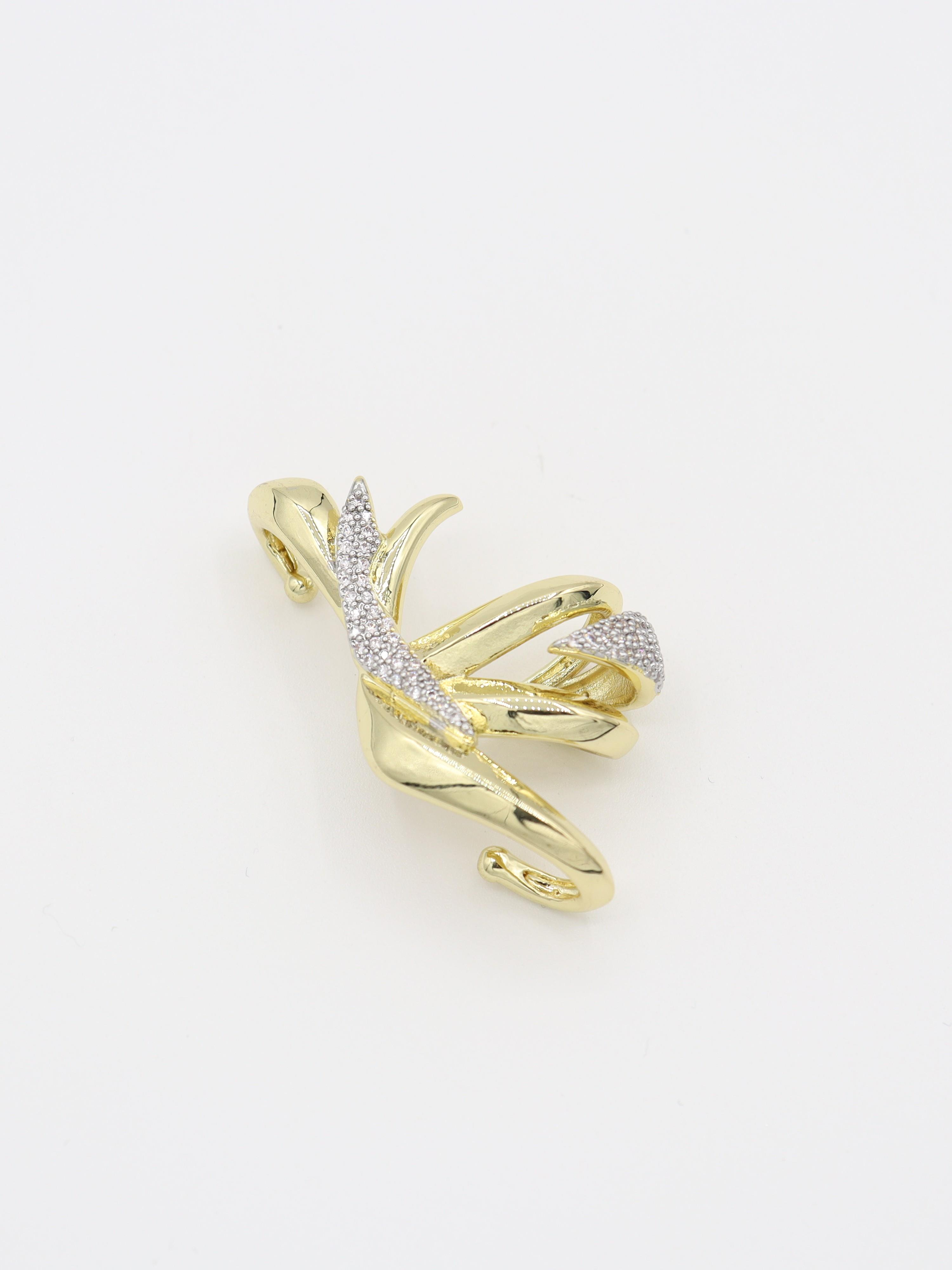 EARCUFF