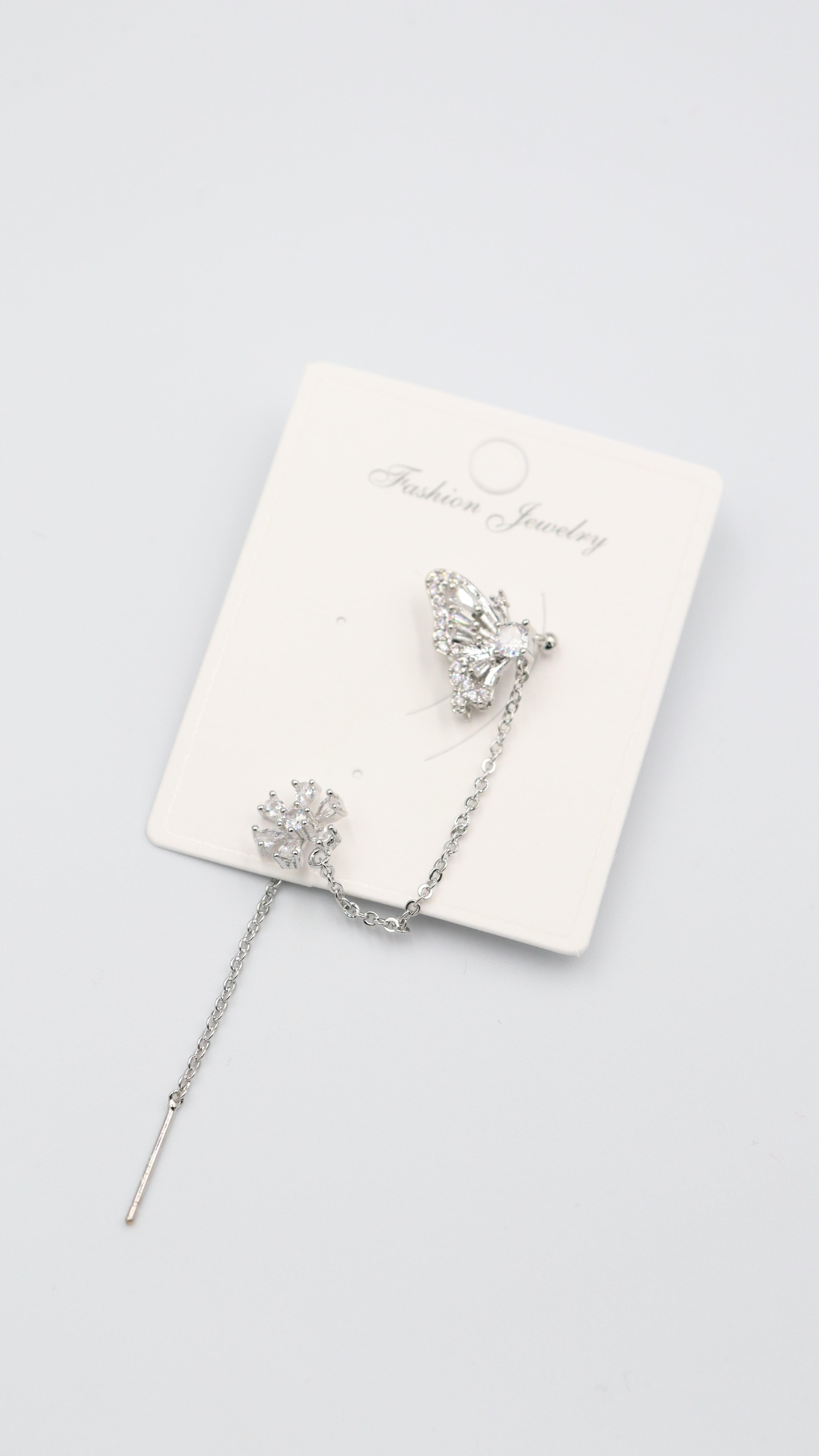 EARCUFF