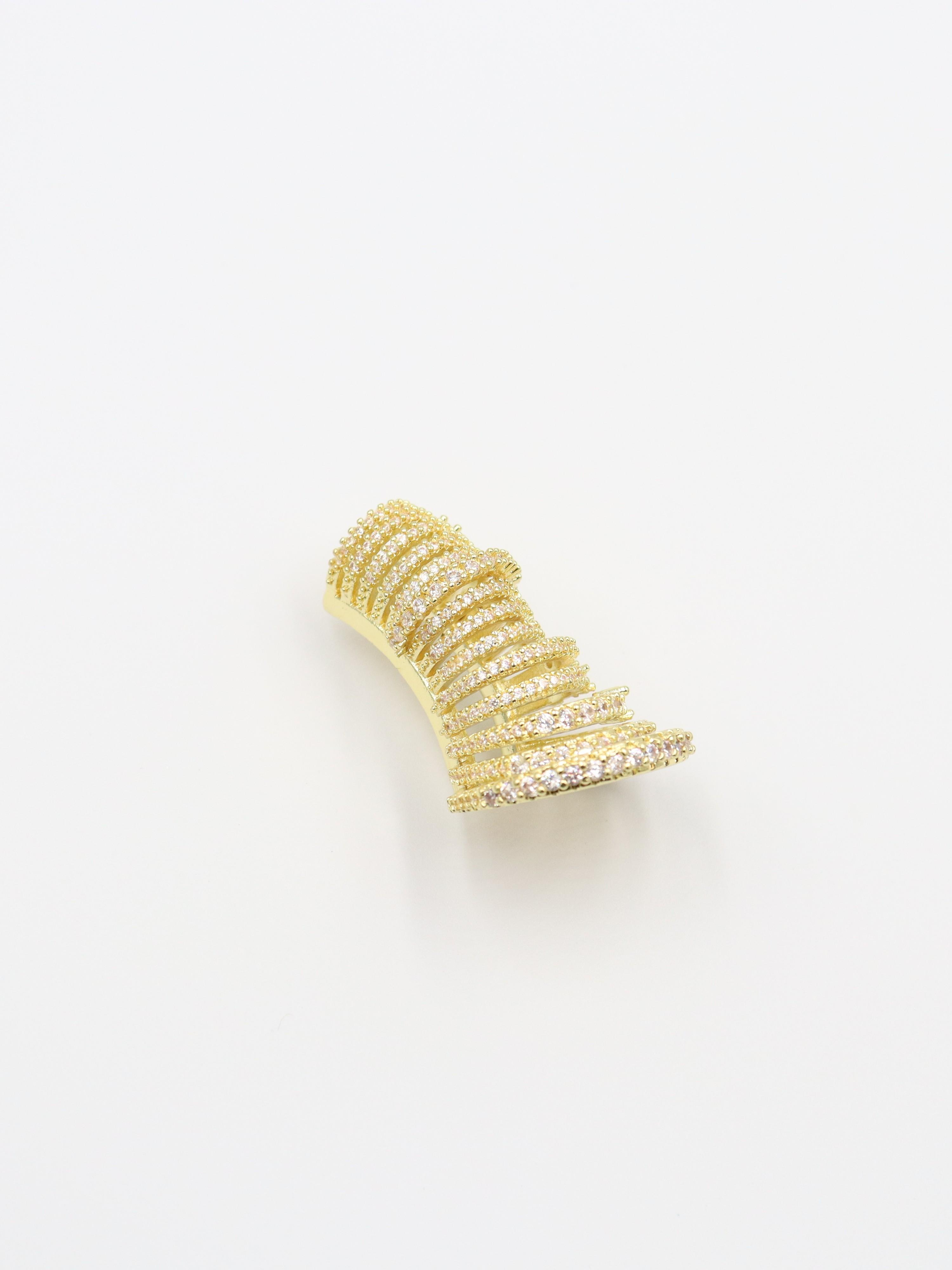 EARCUFF