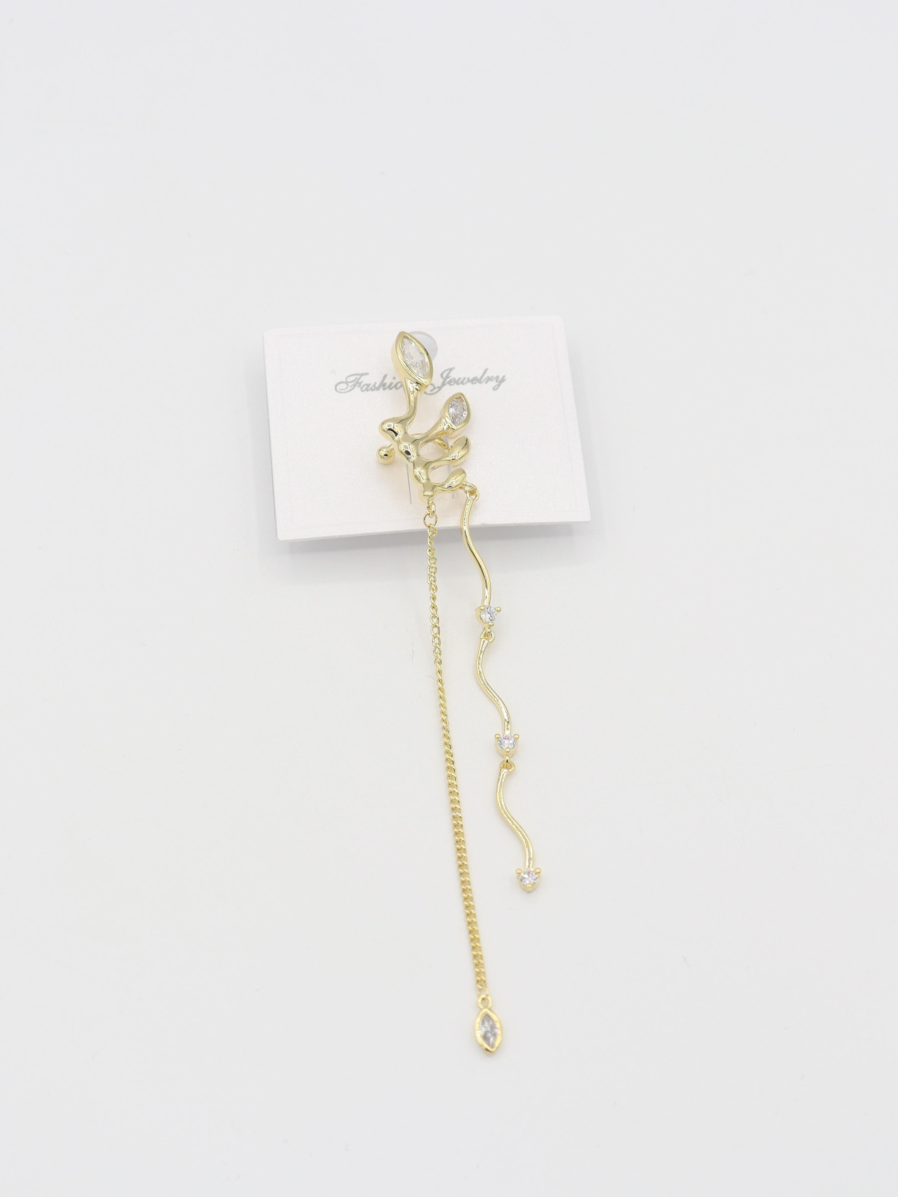 EARCUFF