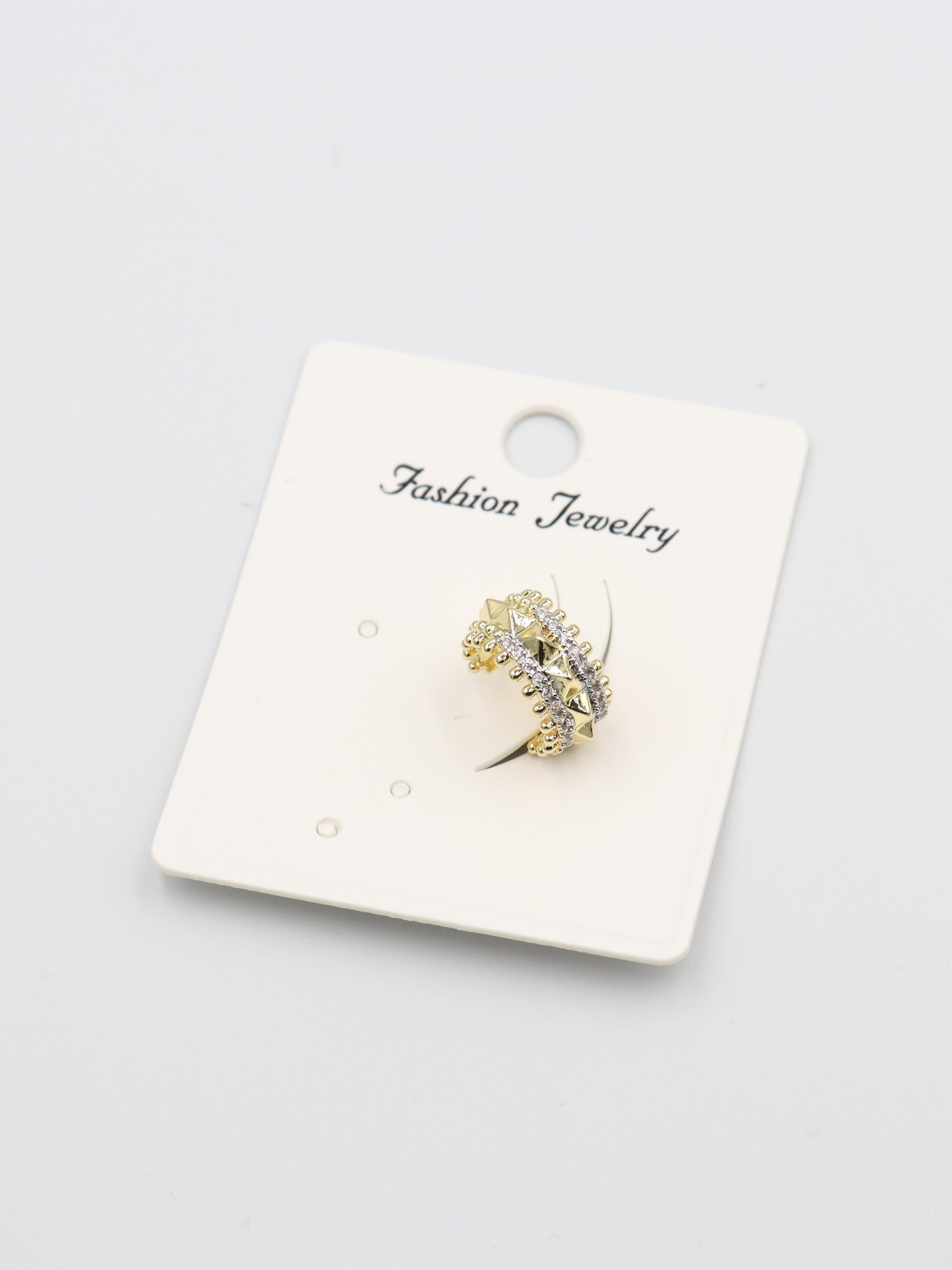 EARCUFF