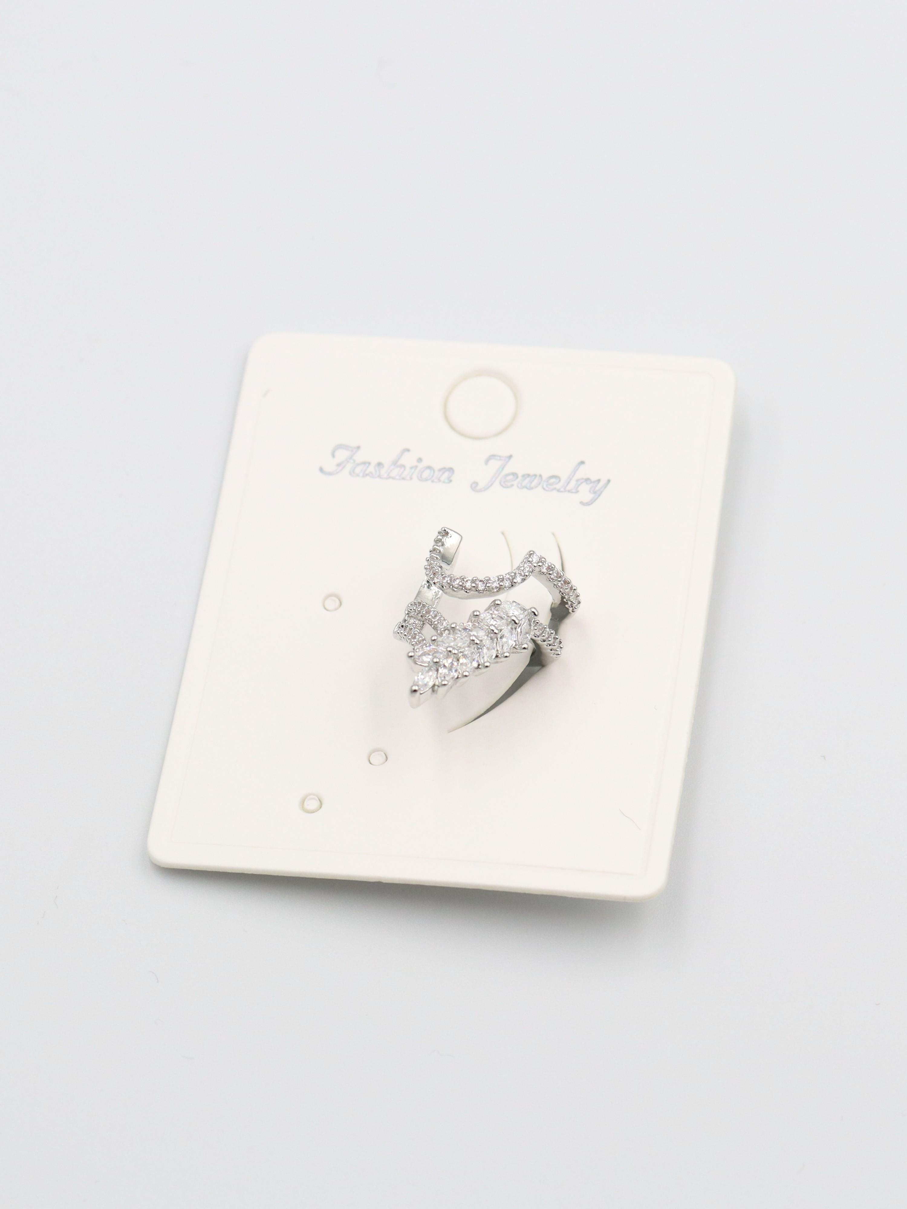 EARCUFF