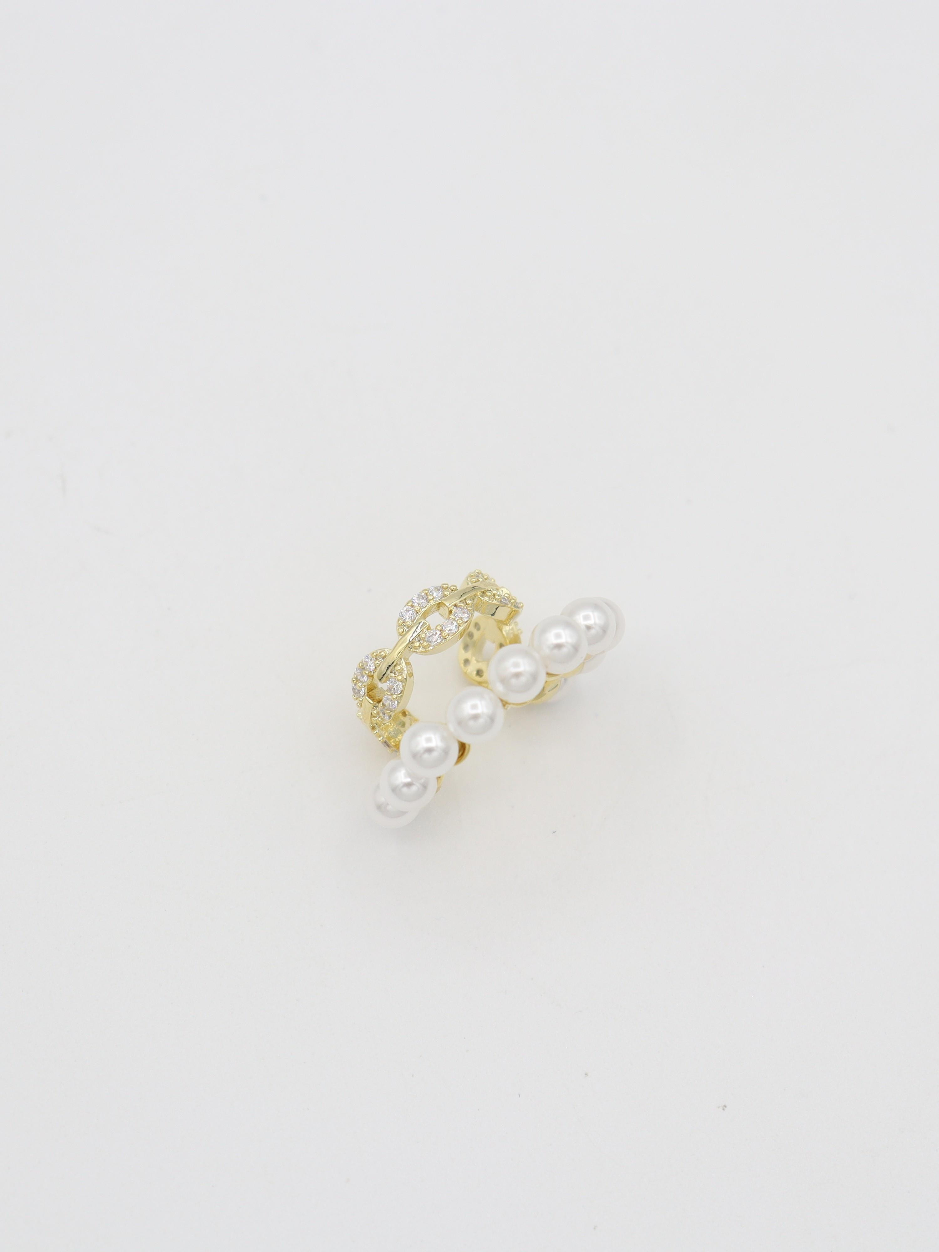 EARCUFF