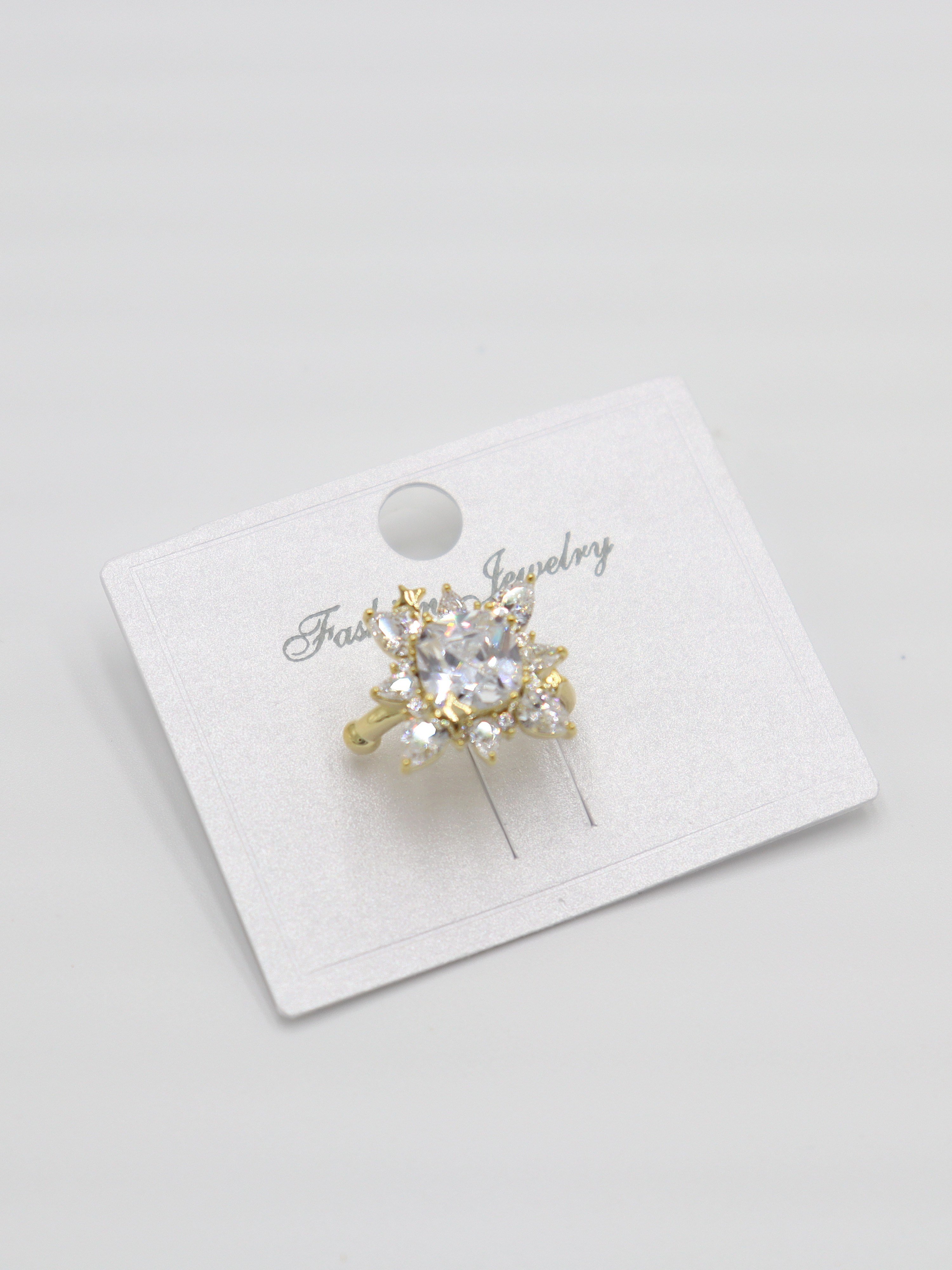EARCUFF