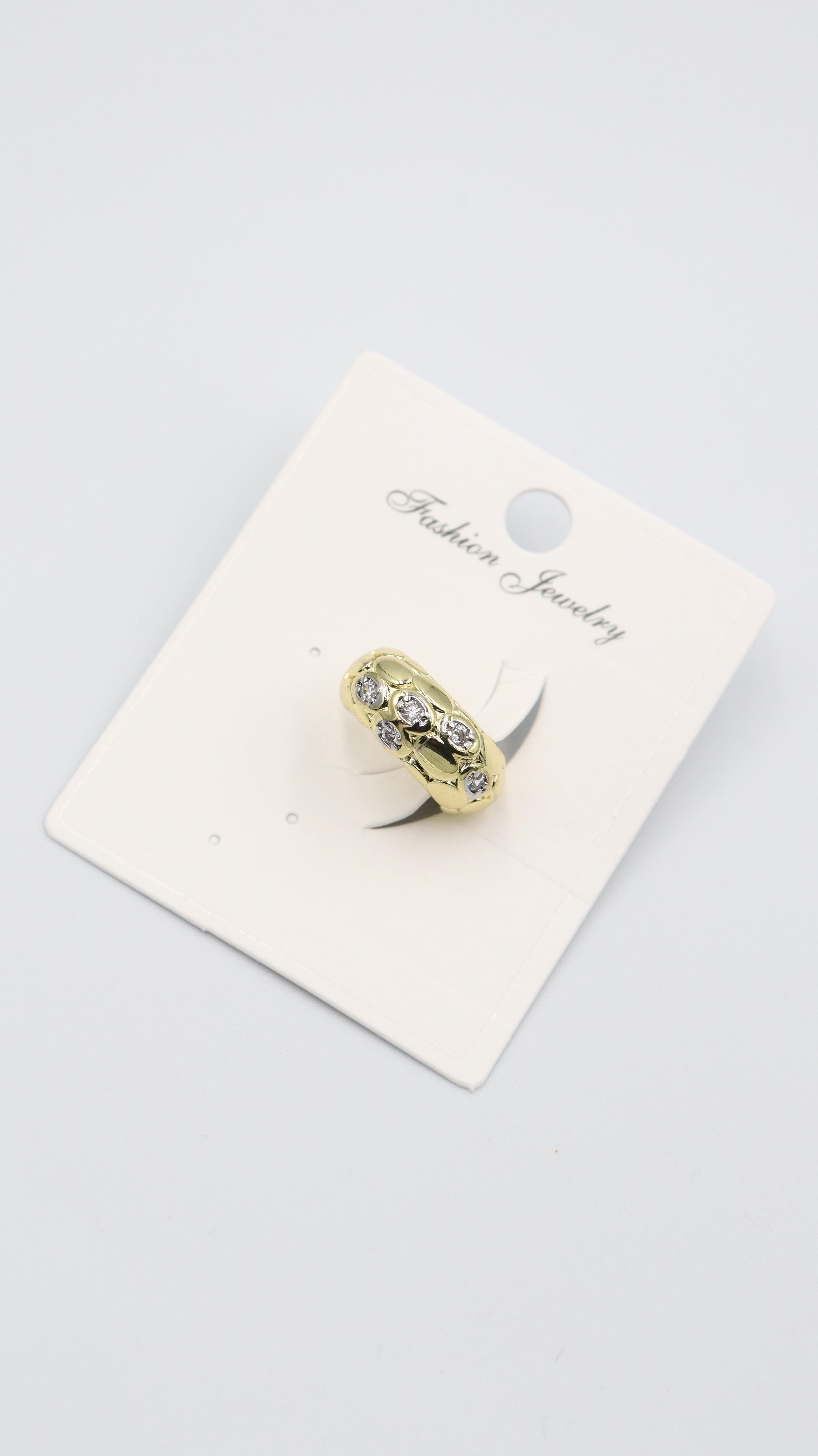 EARCUFF