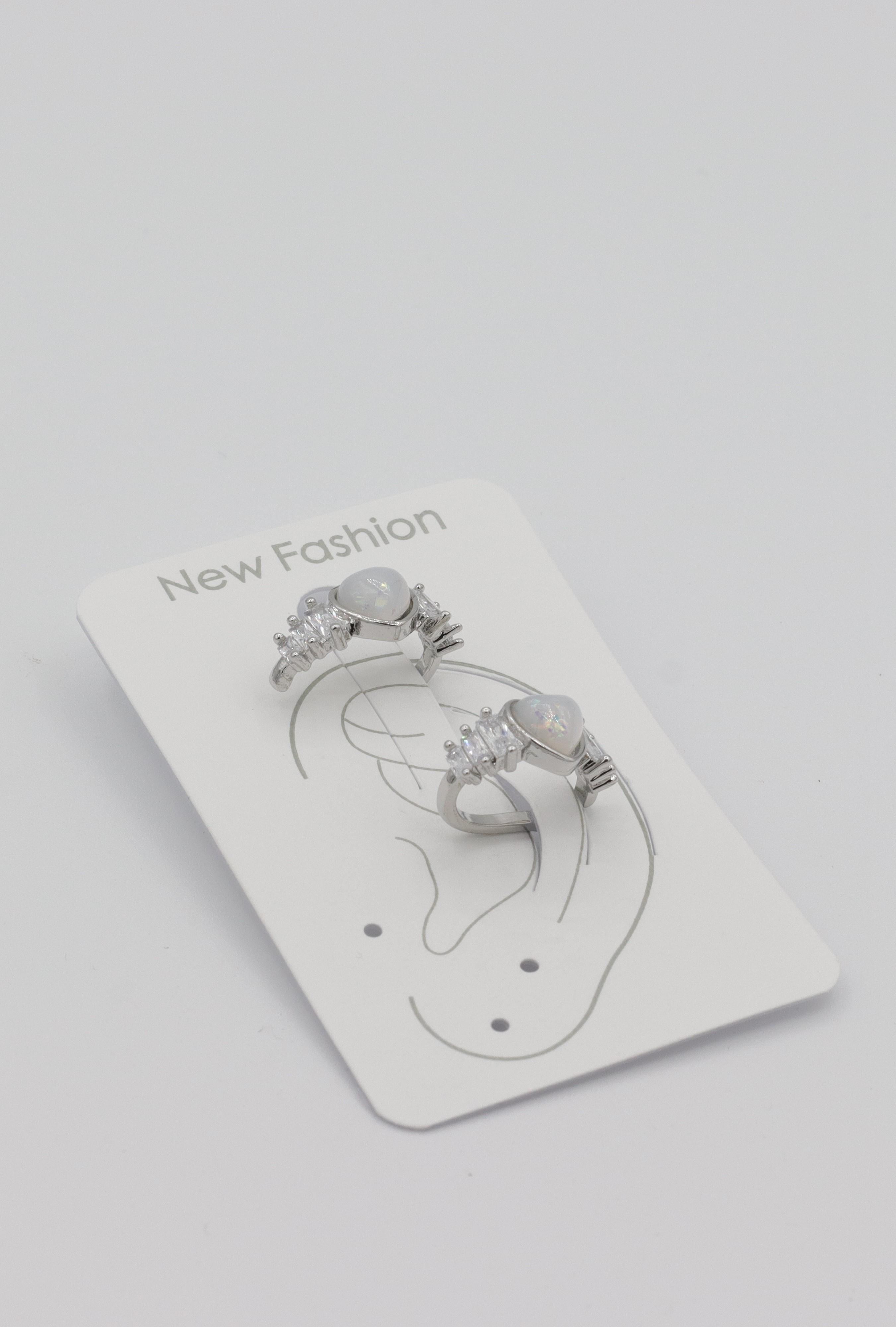EARCUFF