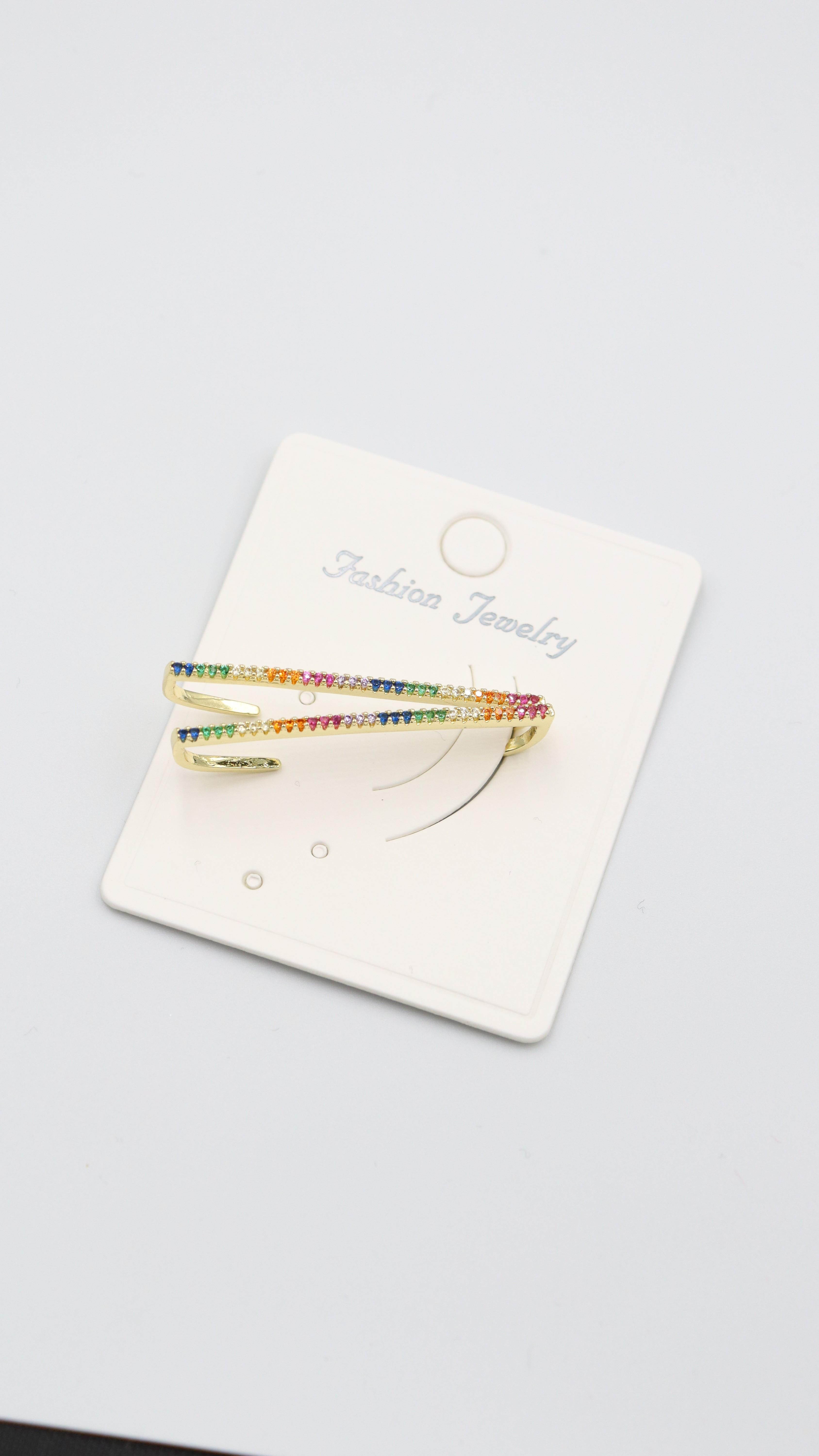 EARCUFF